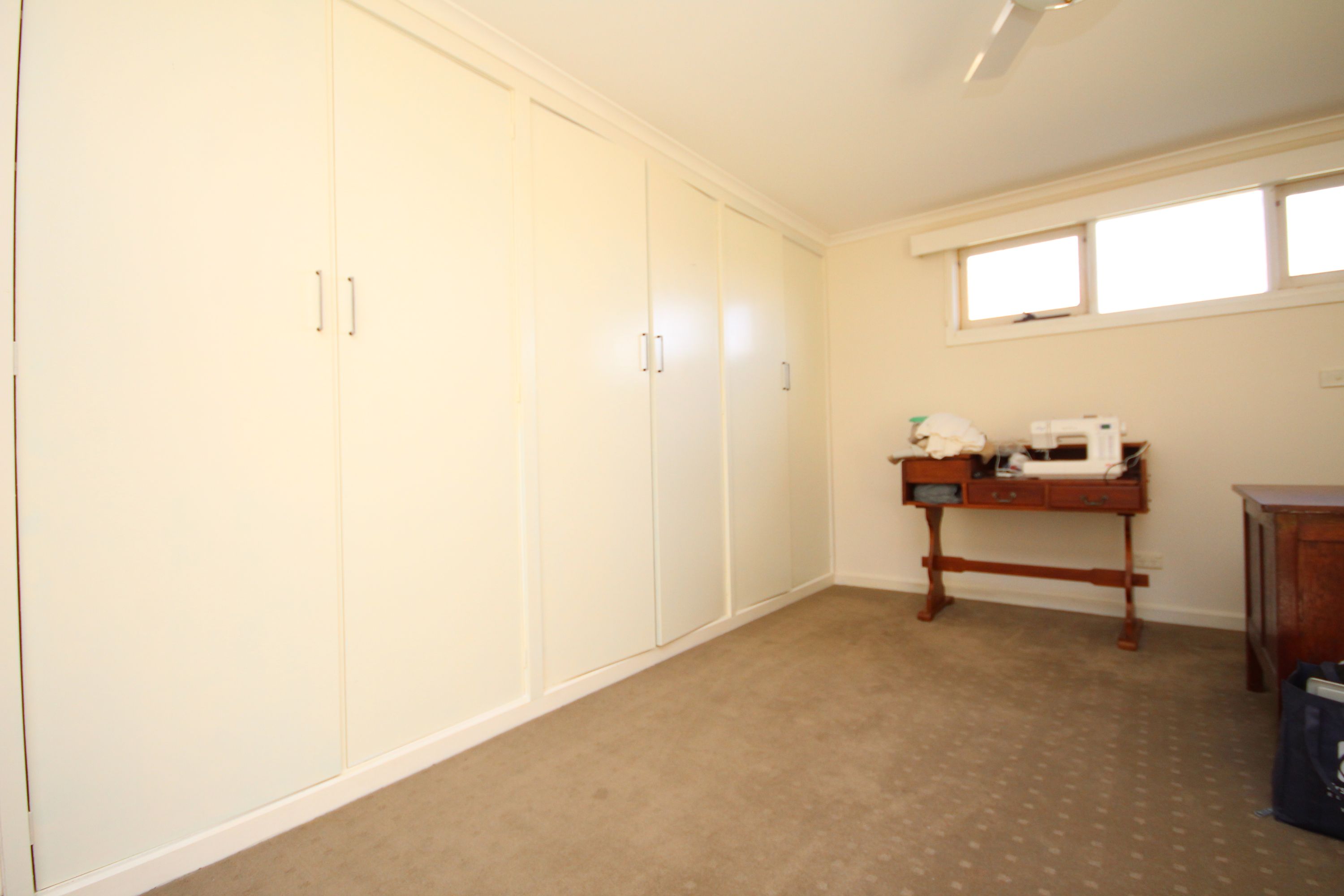 48 Landy Street, Horsham VIC 3400, Horsham - Thumbnail 3