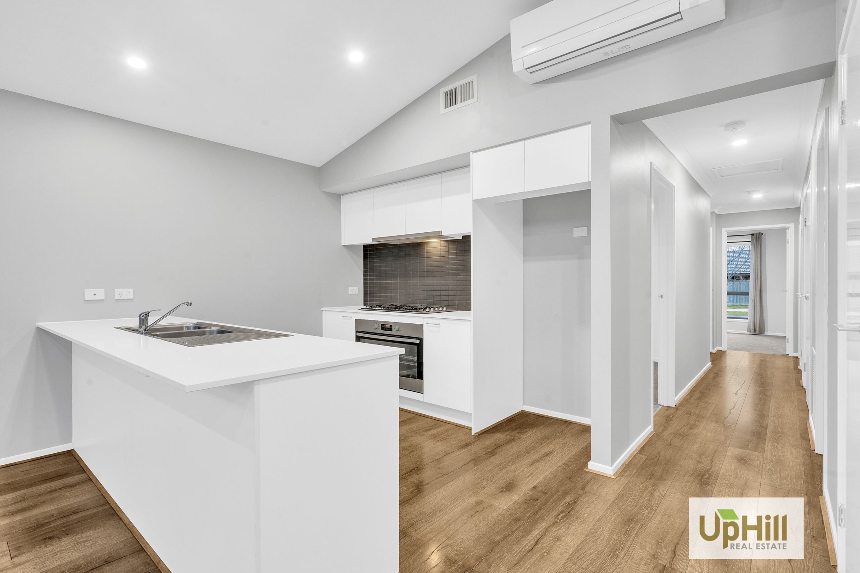 13A Thoroughbred Drive, Clyde North - Thumbnail 7