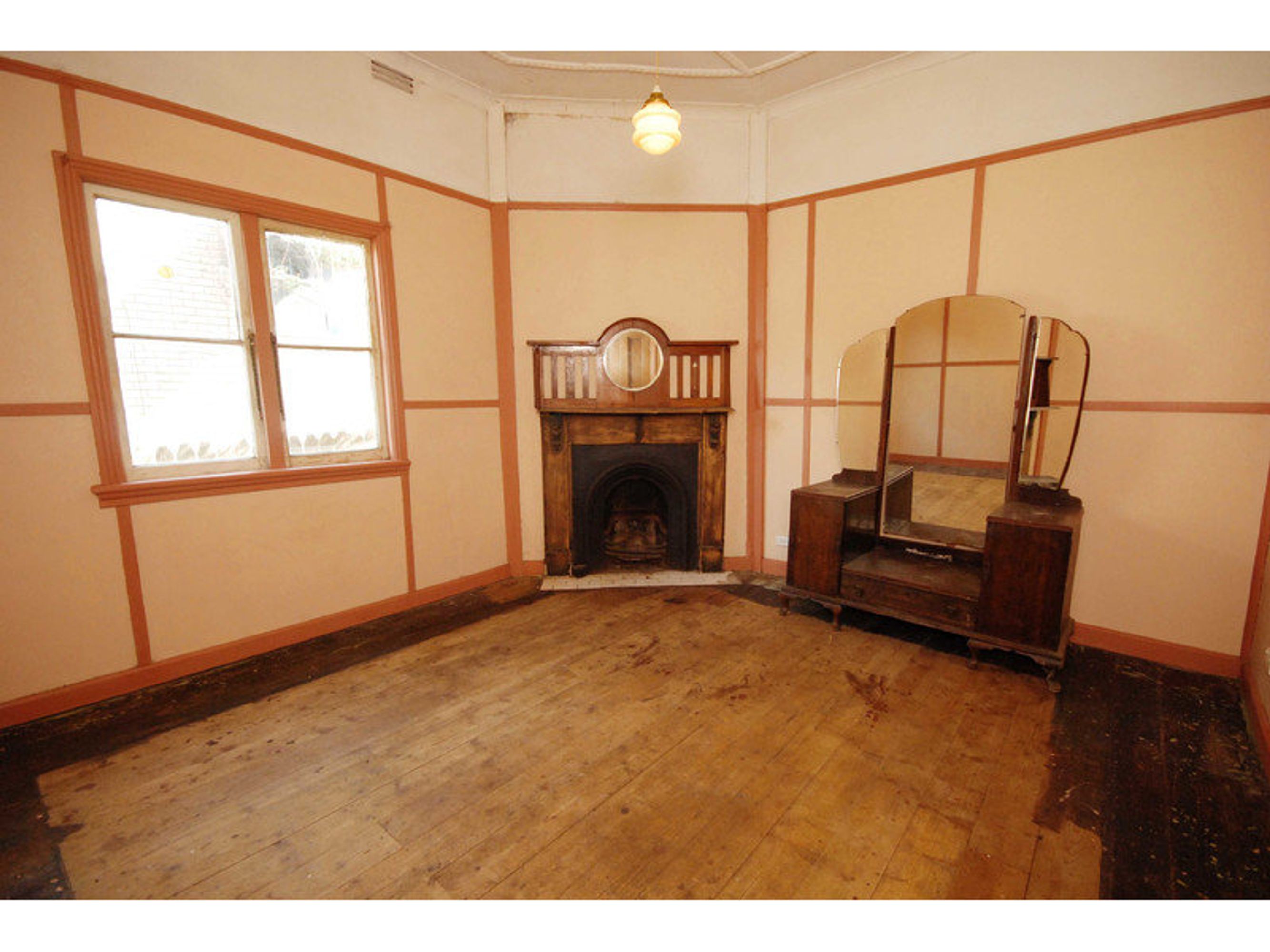 40 Govett Street, Katoomba - Thumbnail 2