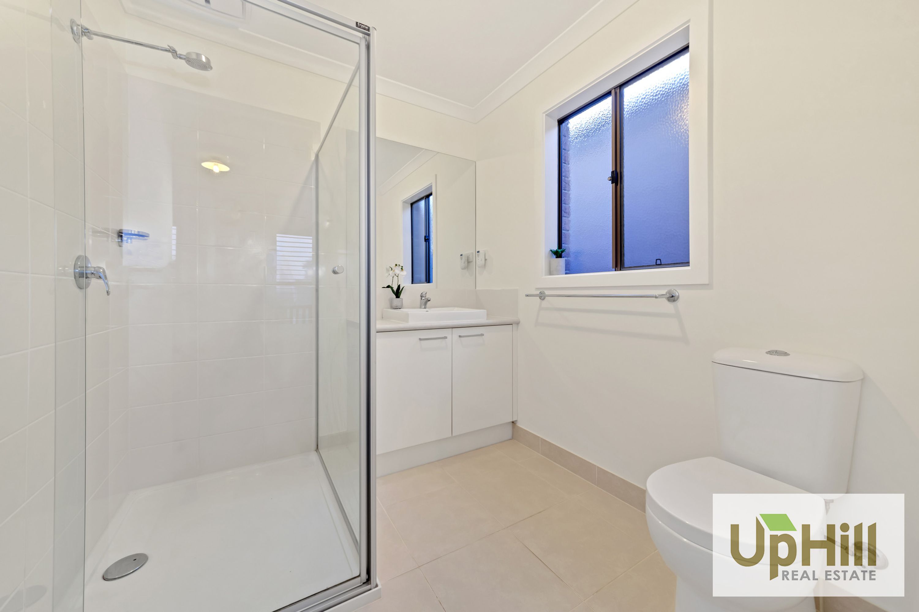 6 SALERNO WAY, Clyde North - Thumbnail 3