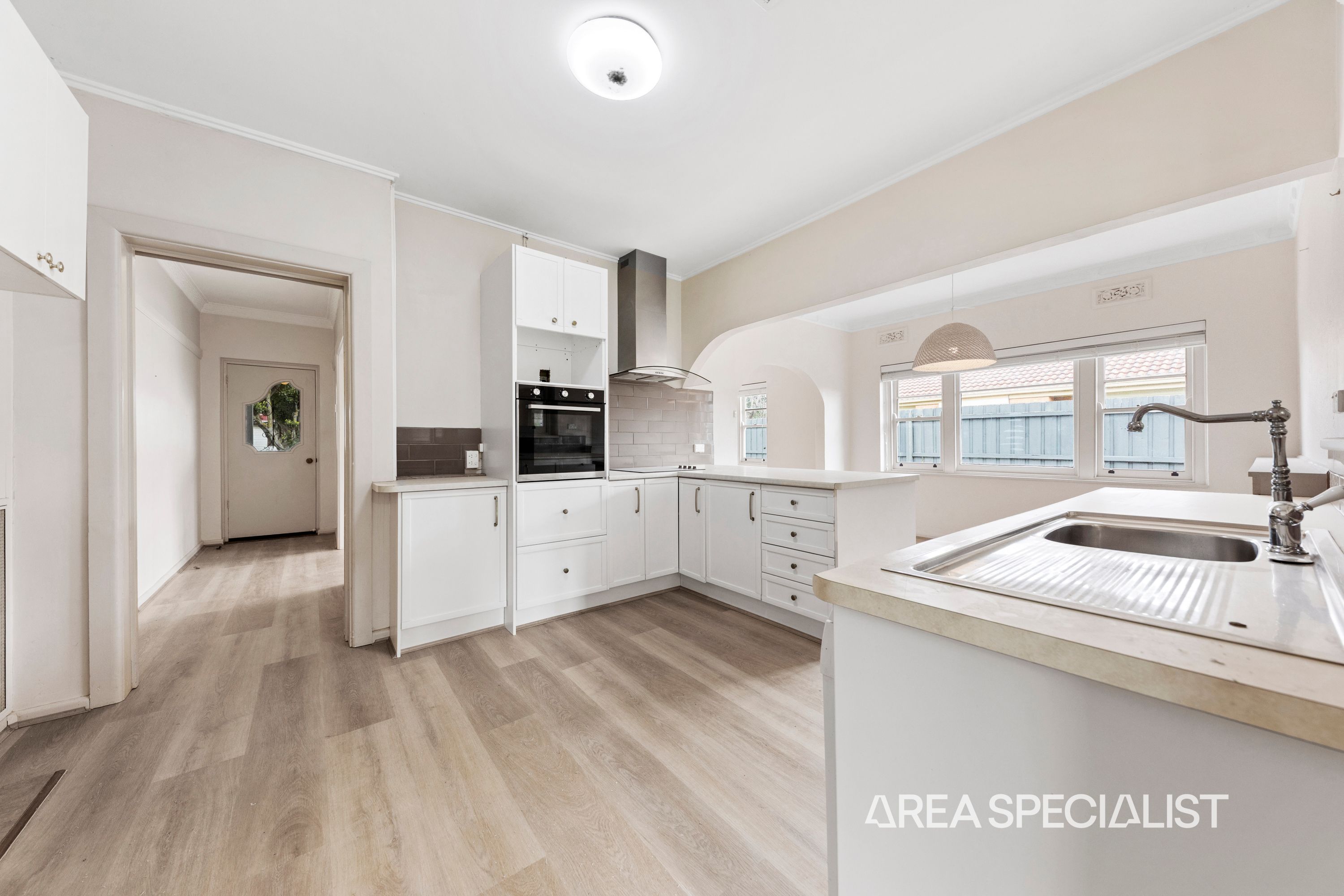 12 Gardner Street, Koo Wee Rup - Thumbnail 3