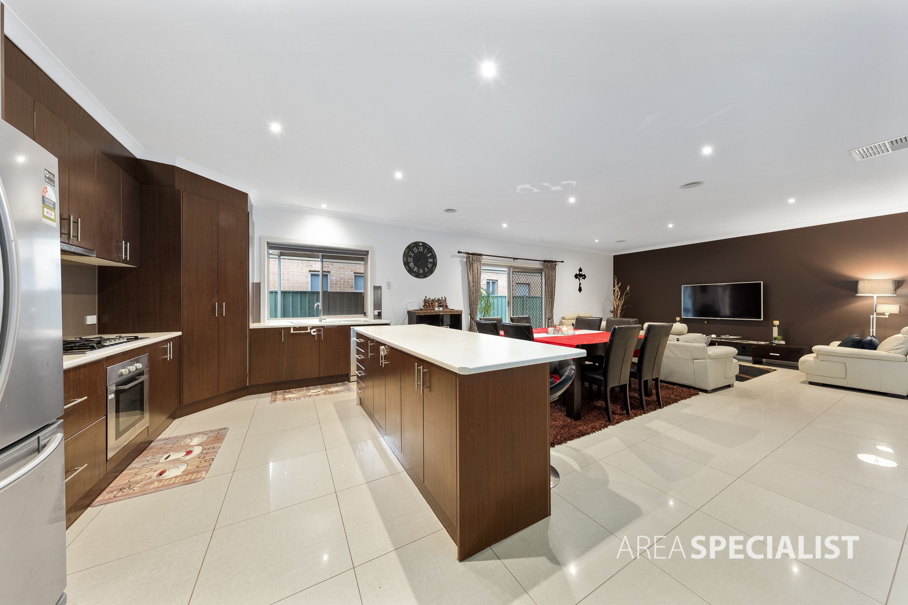 7 Dahlia Drive, Caroline Springs VIC 3023, Caroline Springs - Thumbnail 4