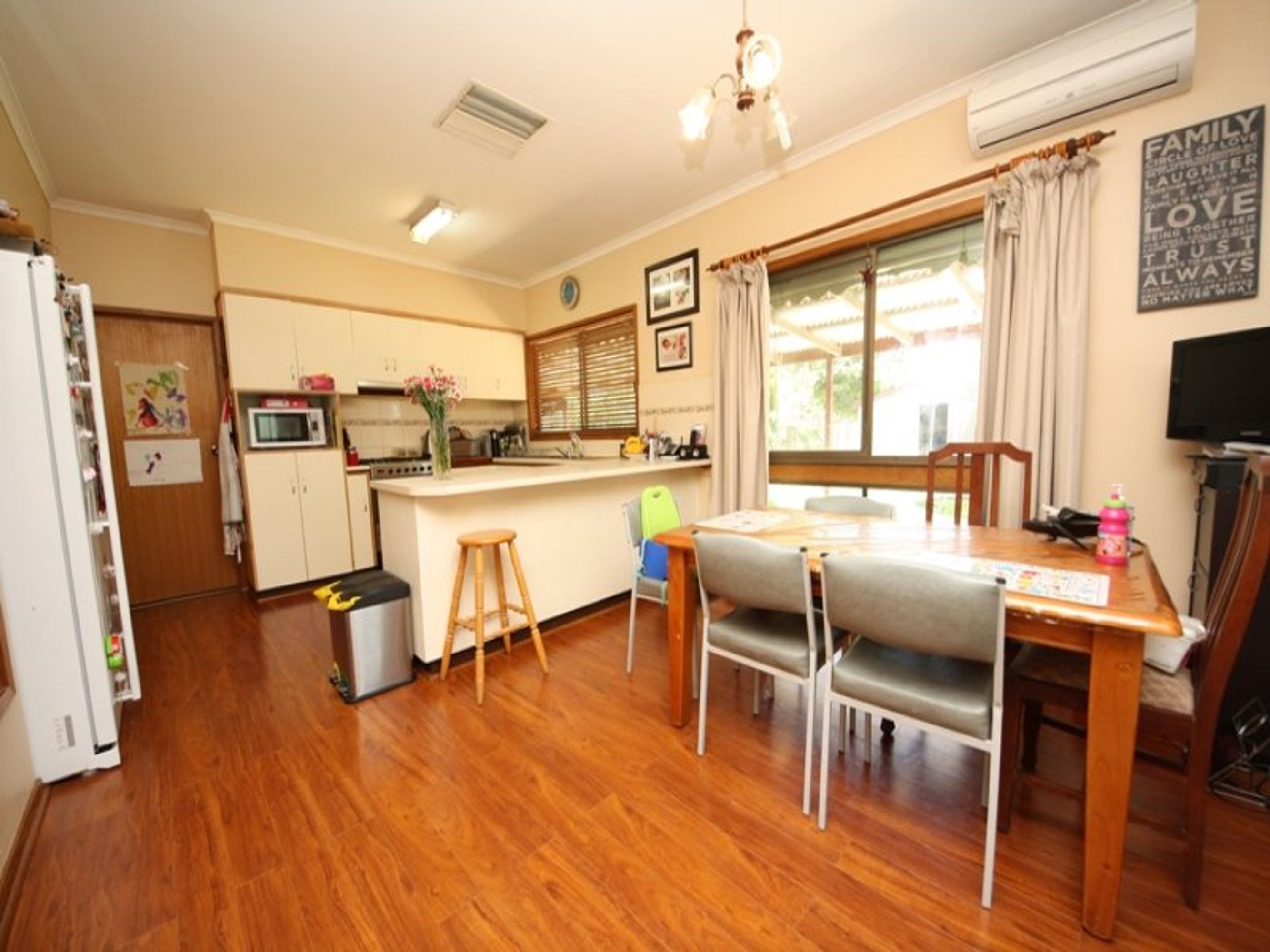 25 Frederick Street, Horsham VIC 3400, Horsham - Thumbnail 3