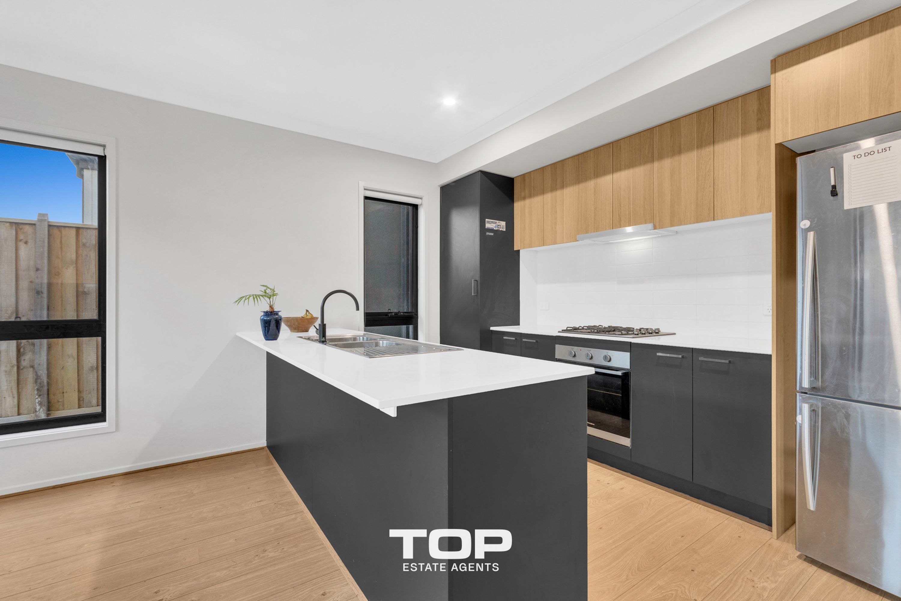 13 Pamir Circuit, Clyde North - Thumbnail 5