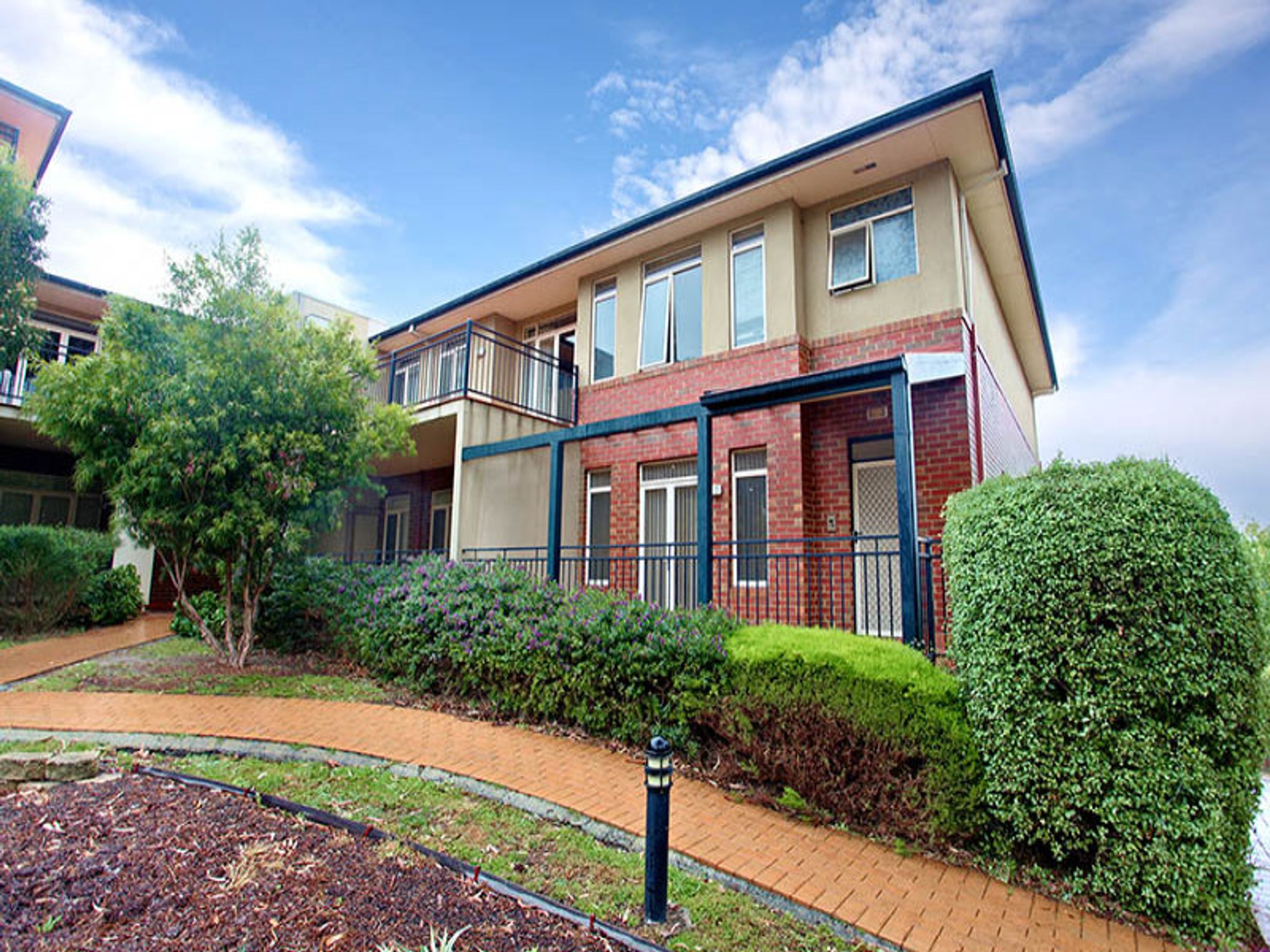 16/243 Blackburn Road, Doncaster East - Thumbnail 3