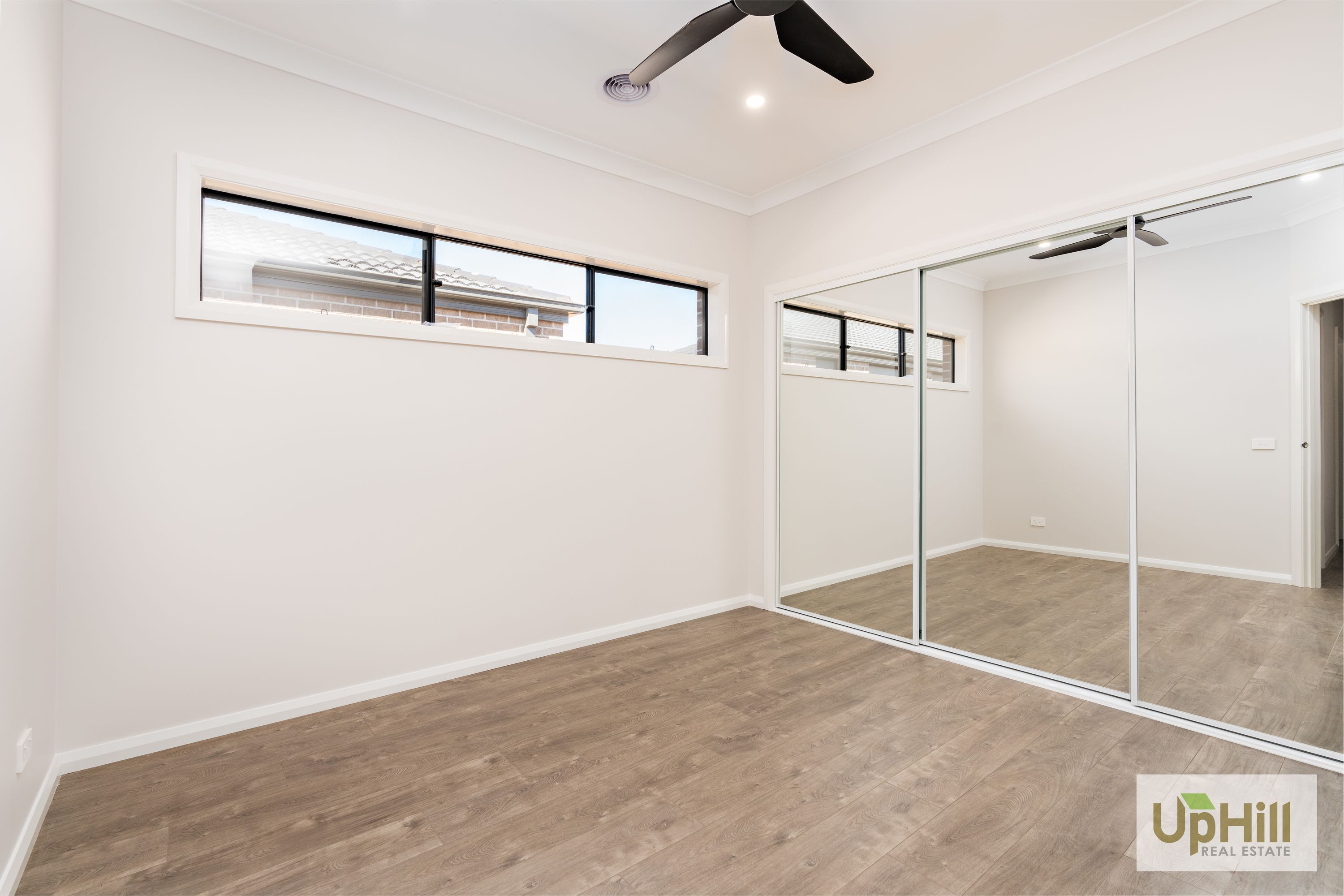 10 CORROBOREE STREET, Clyde North - Thumbnail 4