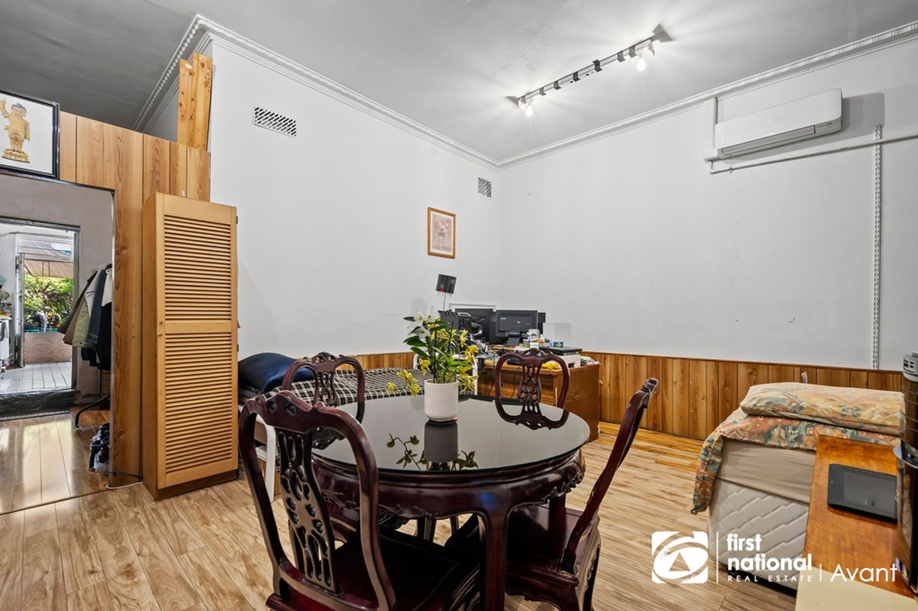 76 East Street, Hadfield - Thumbnail 6