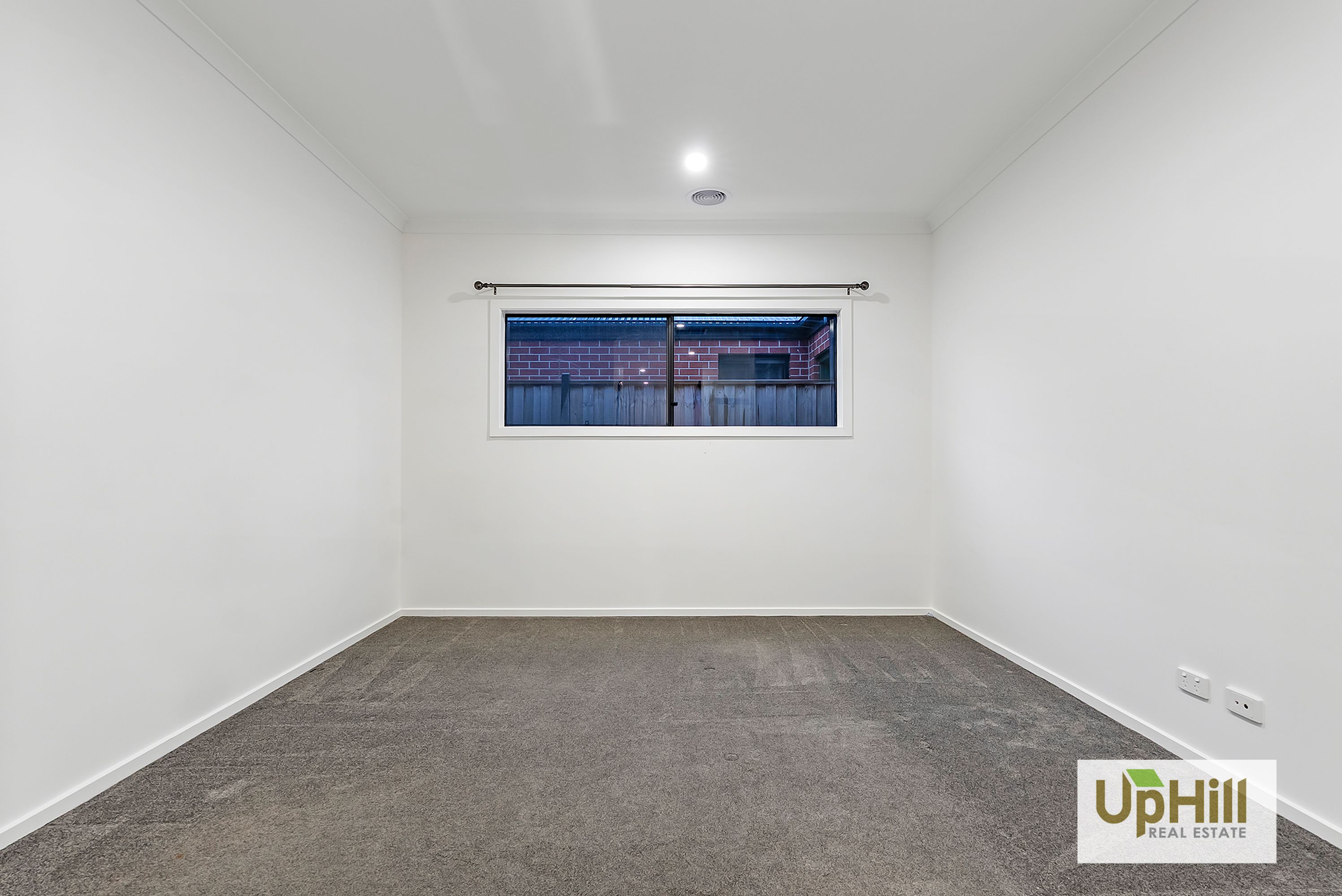 12 Luxembourg Avenue, Clyde North - Thumbnail 6