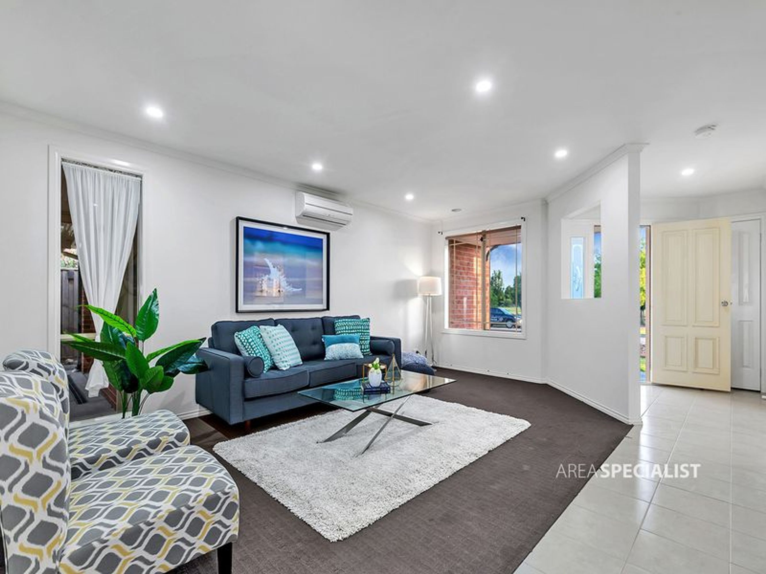 34 Springhill Drive, Cranbourne, Cranbourne - Thumbnail 4