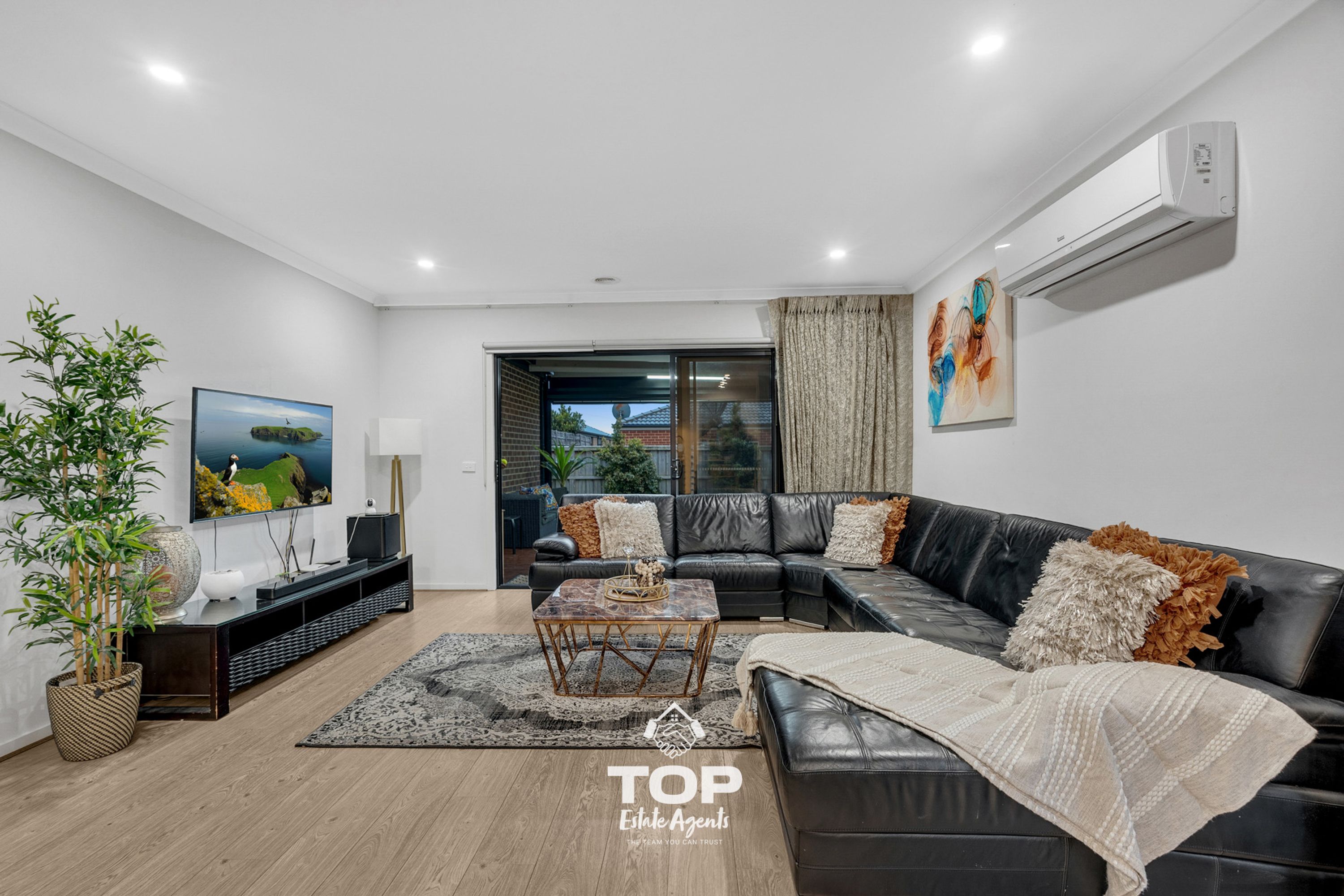 21 Castillo Avenue, Clyde North - Thumbnail 4