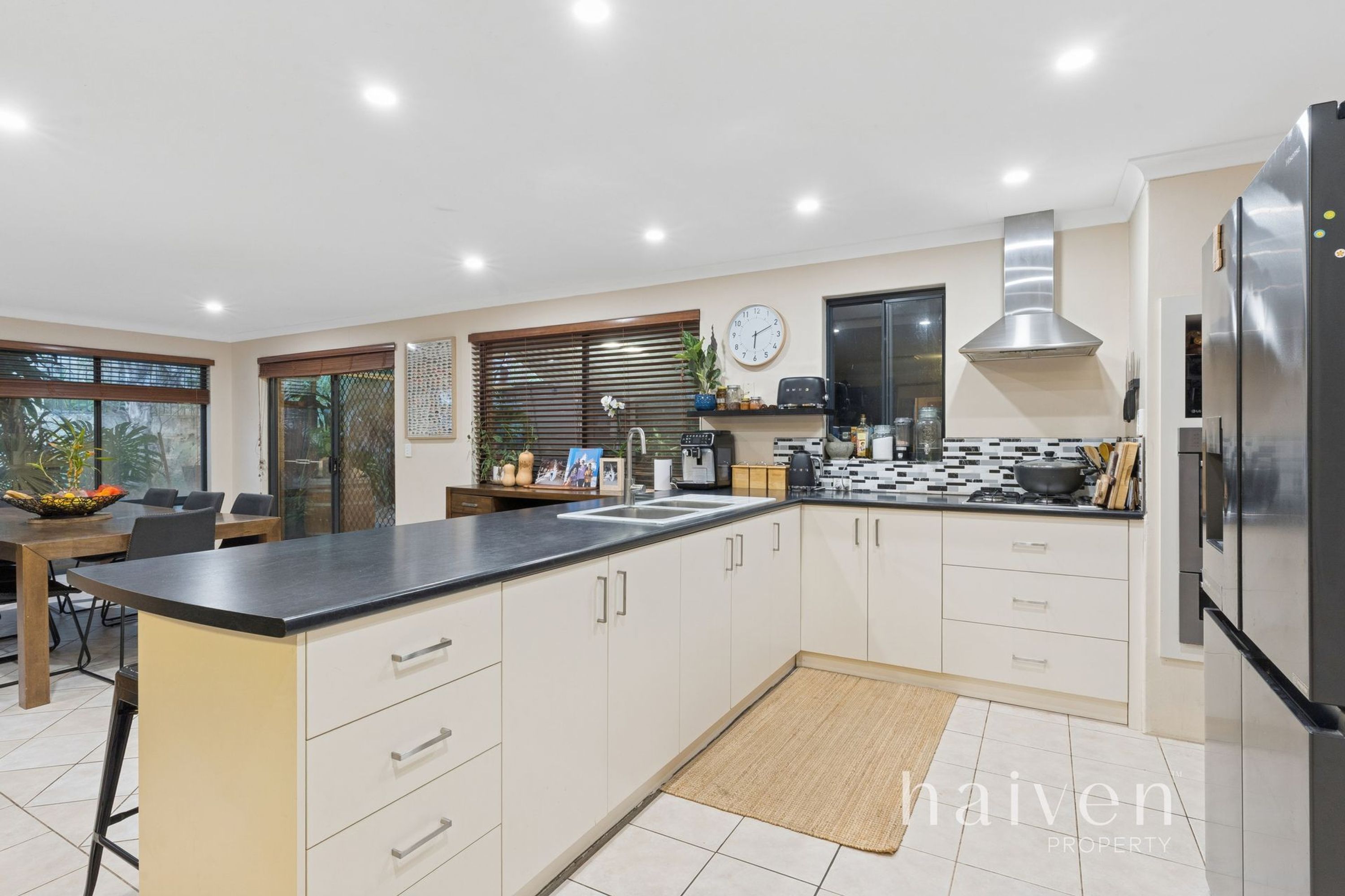 17 HOLYROOD CLOSE, Orelia - Thumbnail 8