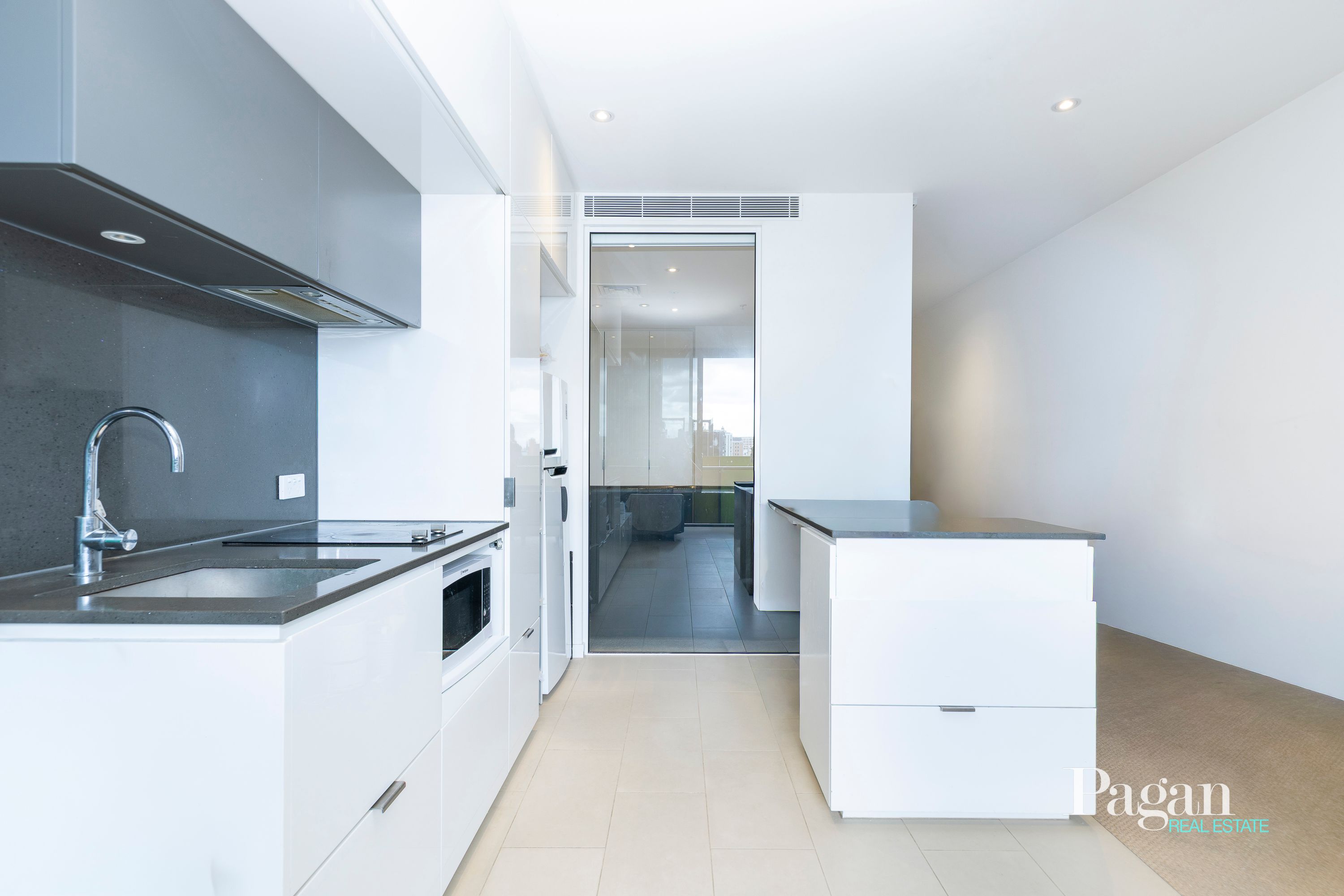 1005/555 Swanston Street, Carlton - Thumbnail 4