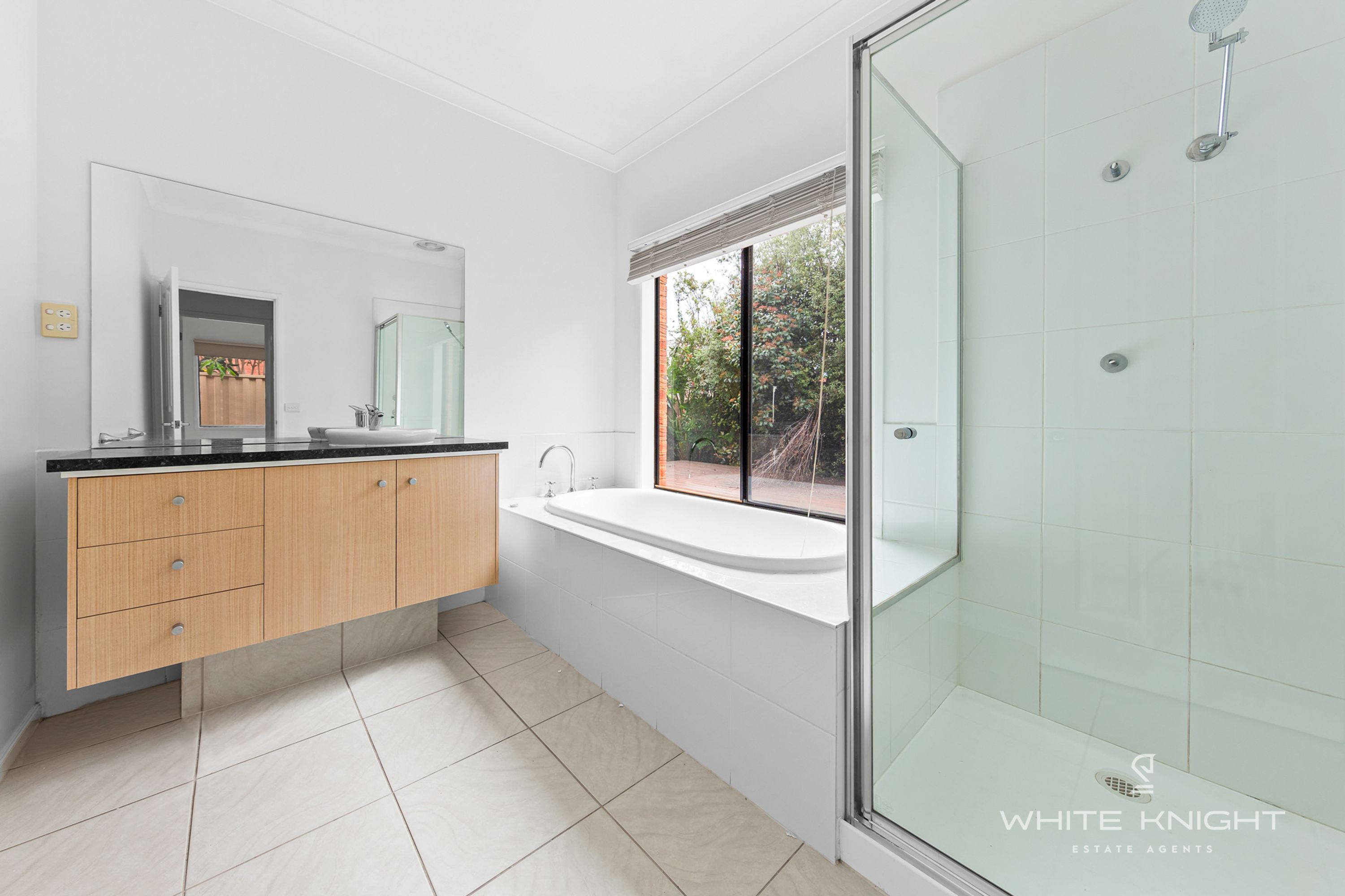 27 Kooyong Way, Caroline Springs VIC 3023, Caroline Springs - Thumbnail 7