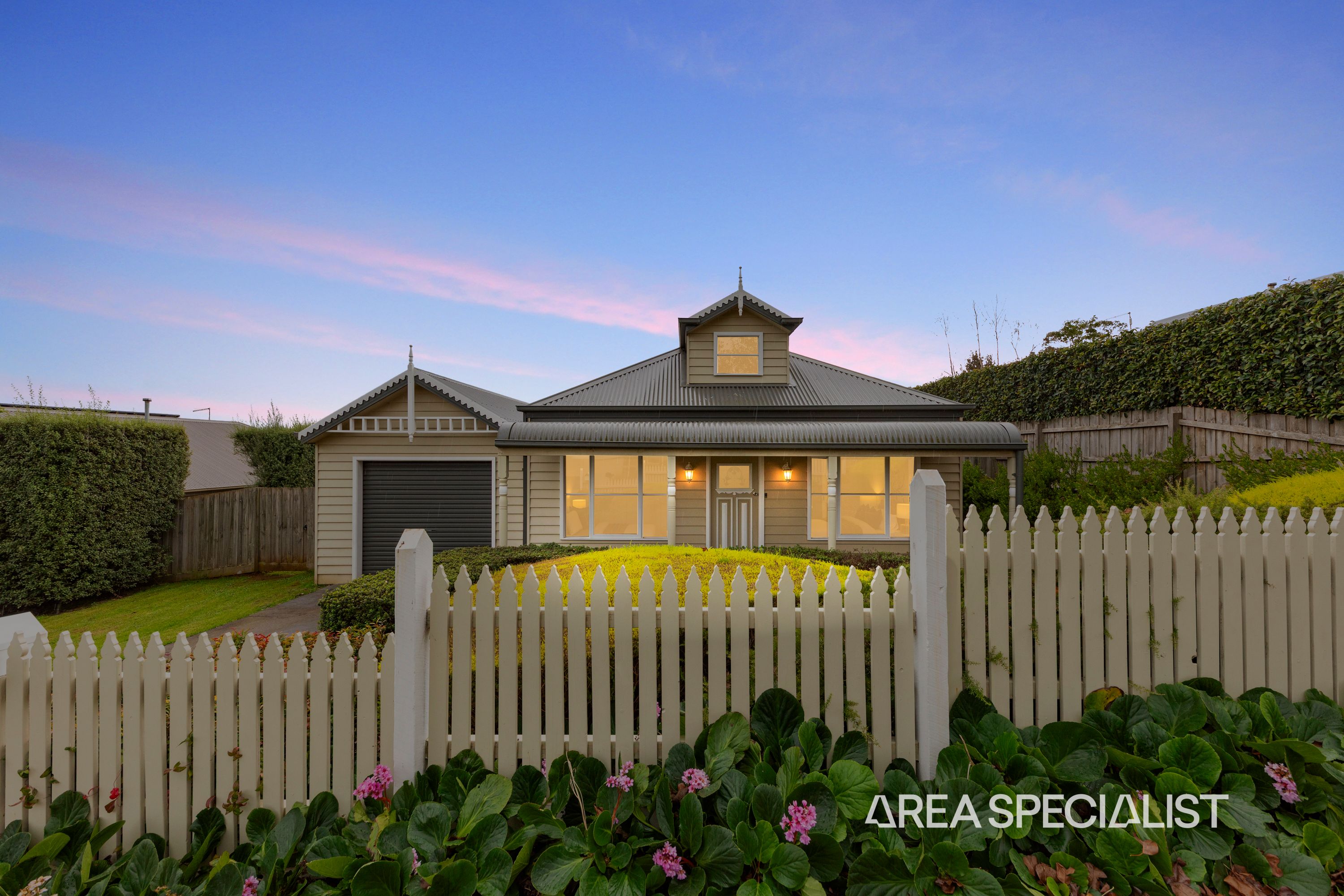 18 Shae Crescent, Drouin - Image 1