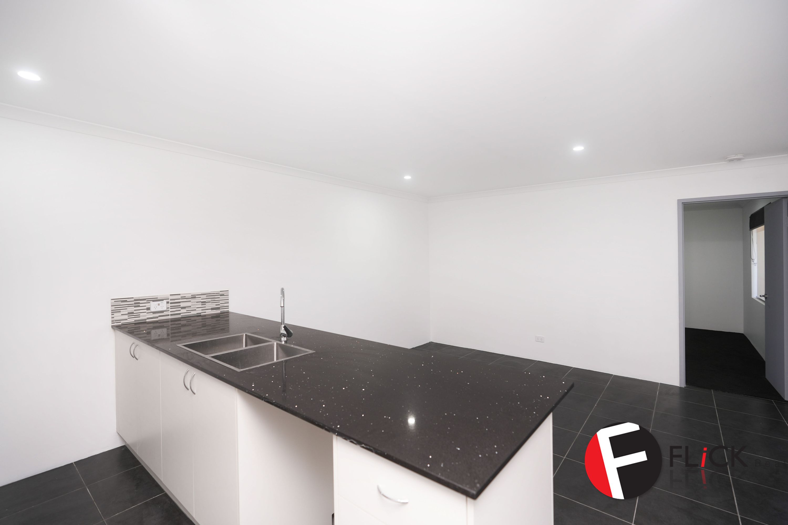 8 Barney Road, Alkimos, Alkimos - Thumbnail 2