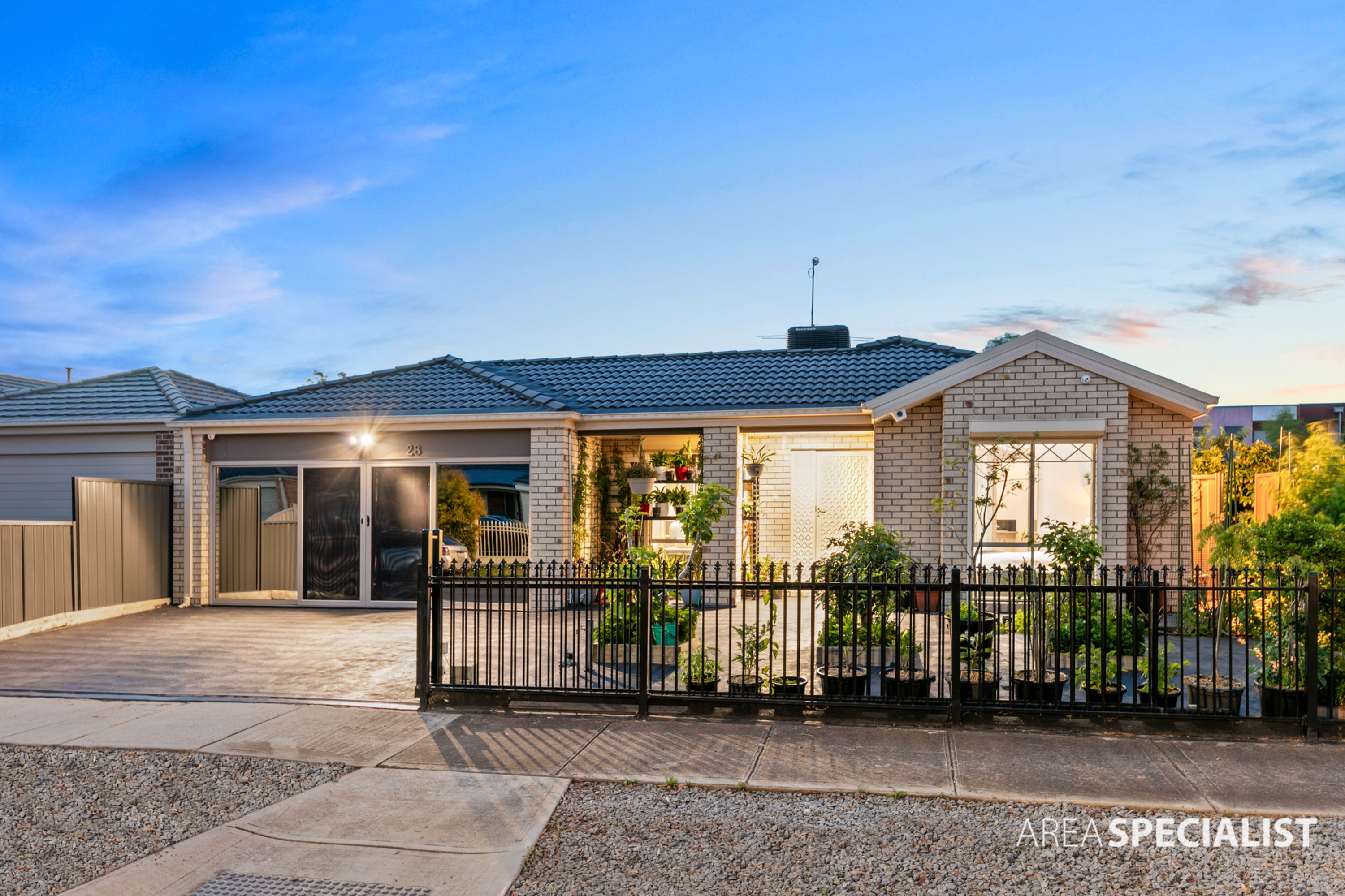 28 Clairview Road, Deer Park VIC 3023, Deer Park - Thumbnail 2