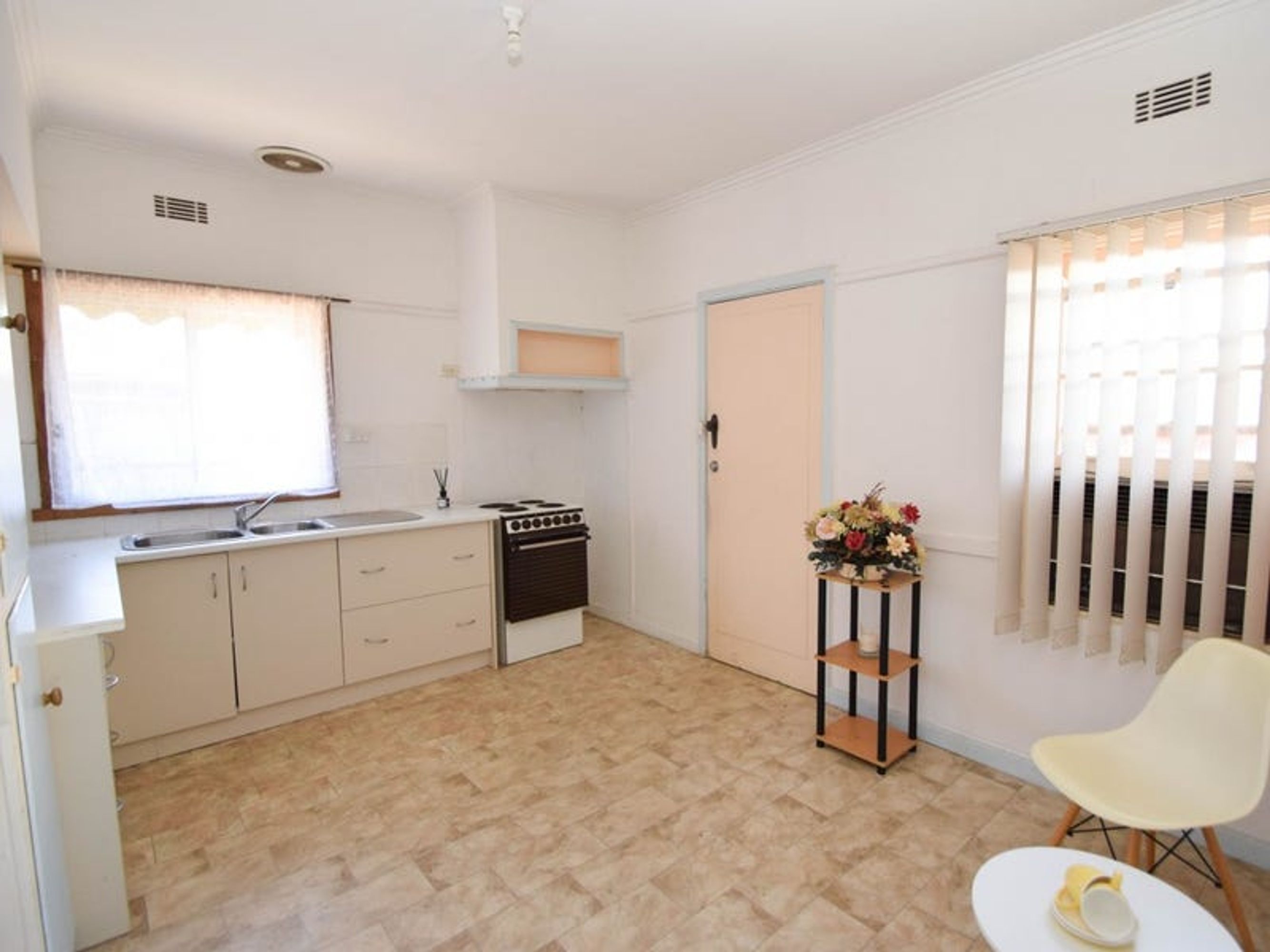 11 Greta Road, wangaratta, Wangaratta - Thumbnail 8