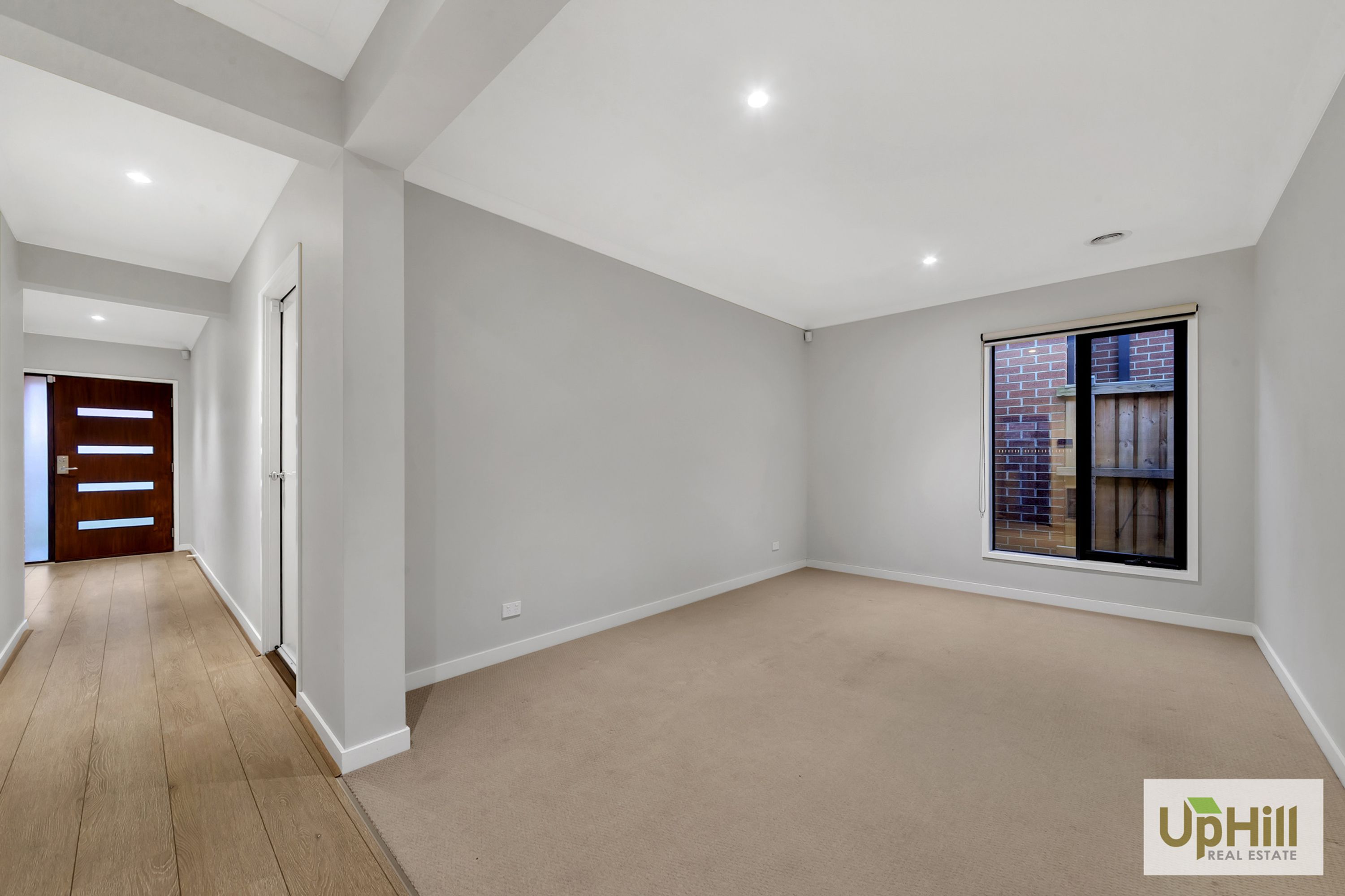 17 Blundy boulevard, Clyde North - Thumbnail 5