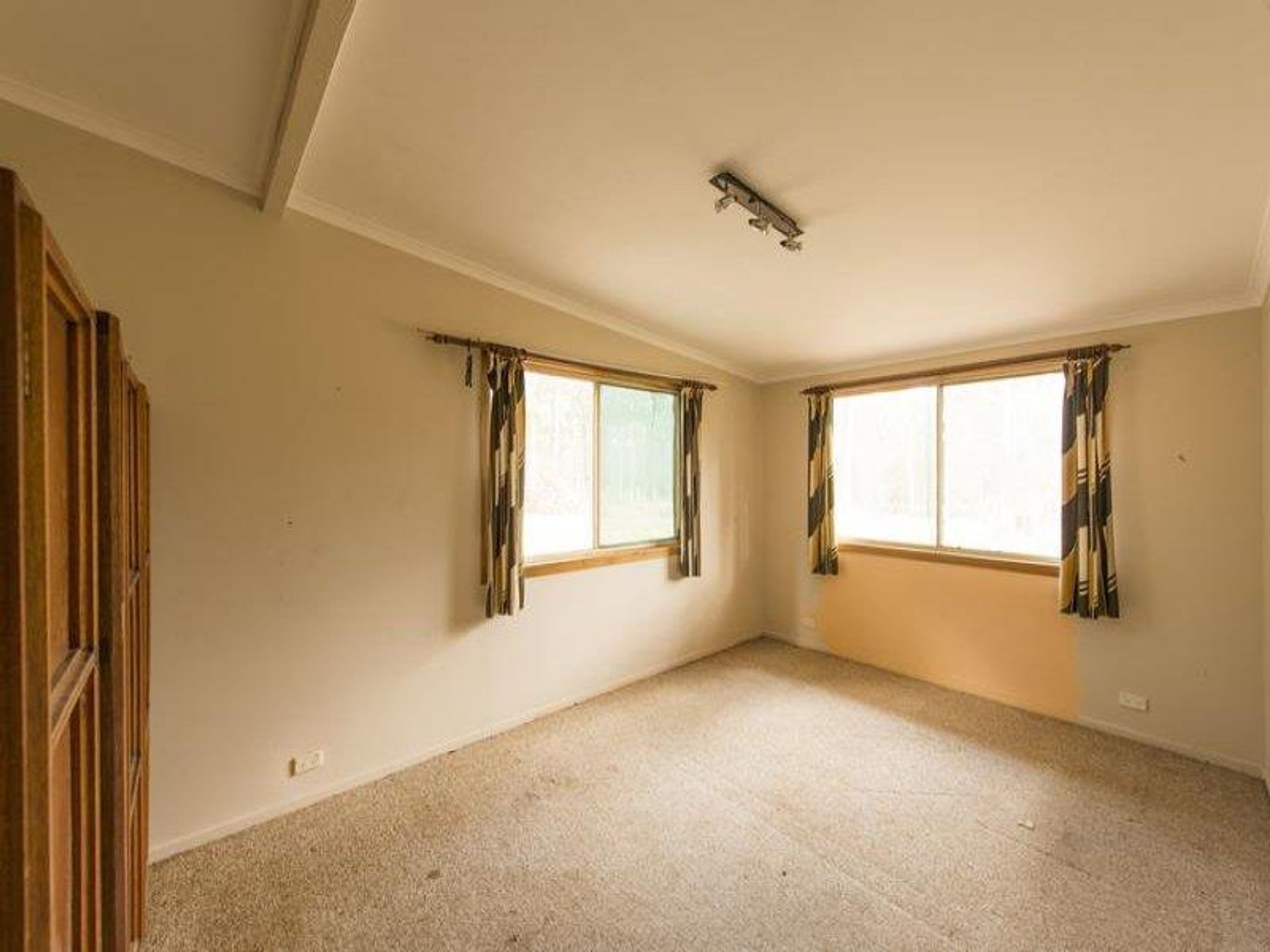 5 Smith Place, Braunstone - Thumbnail 8