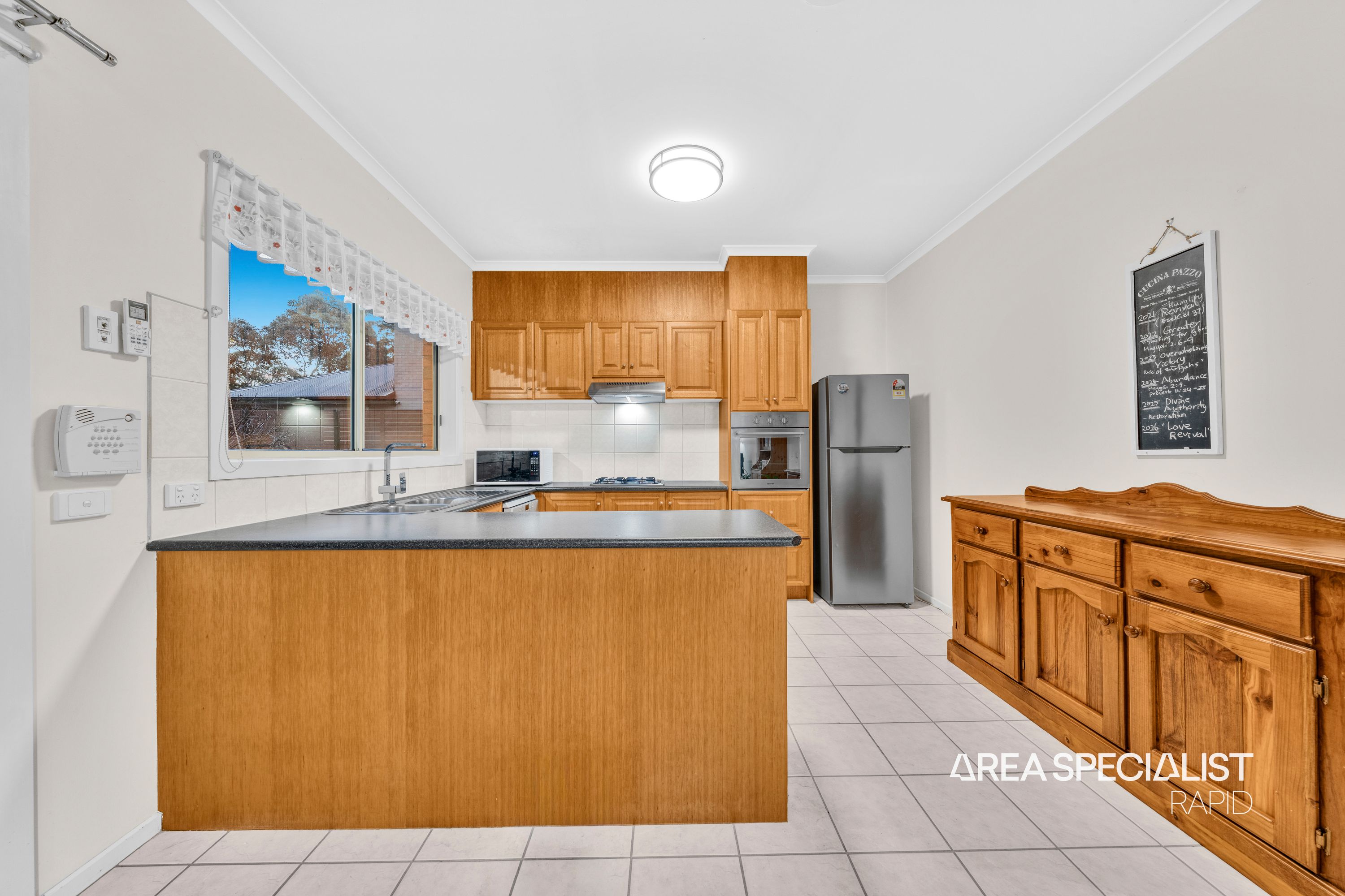 26 Blue Range Crescent, Lynbrook, Lynbrook - Thumbnail 8