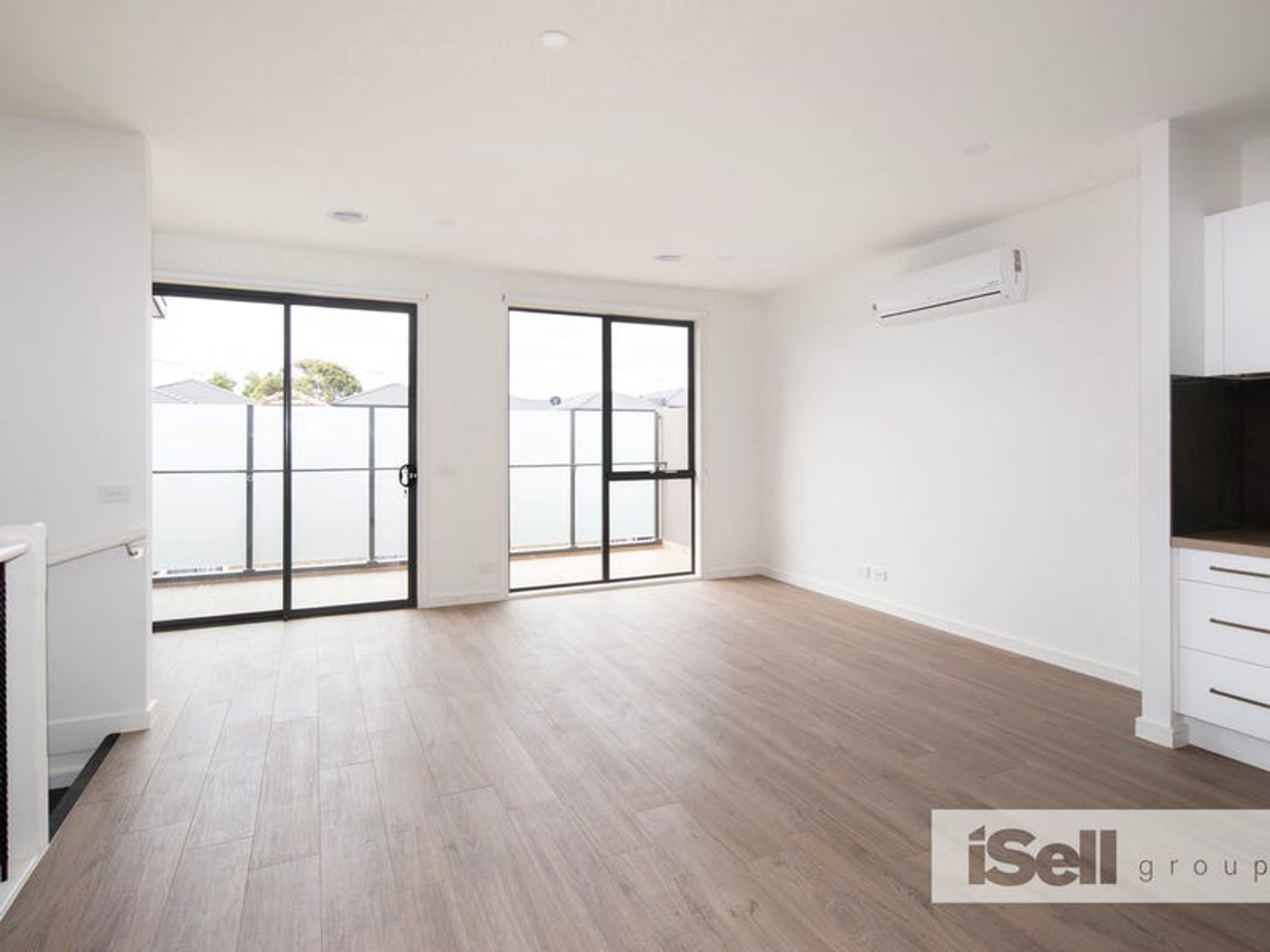 2/63 Royal Avenue, Springvale - Thumbnail 6