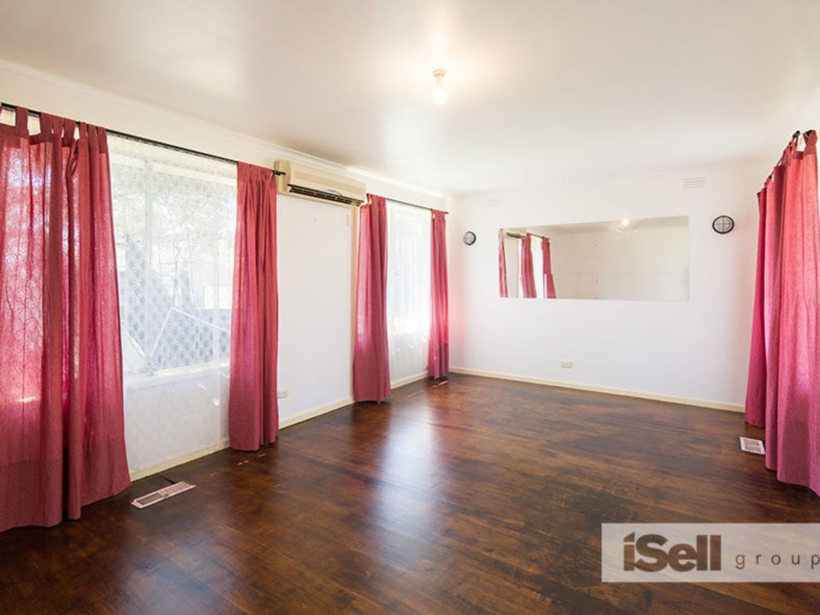 1 Silvan Grove, Hampton Park - Thumbnail 2
