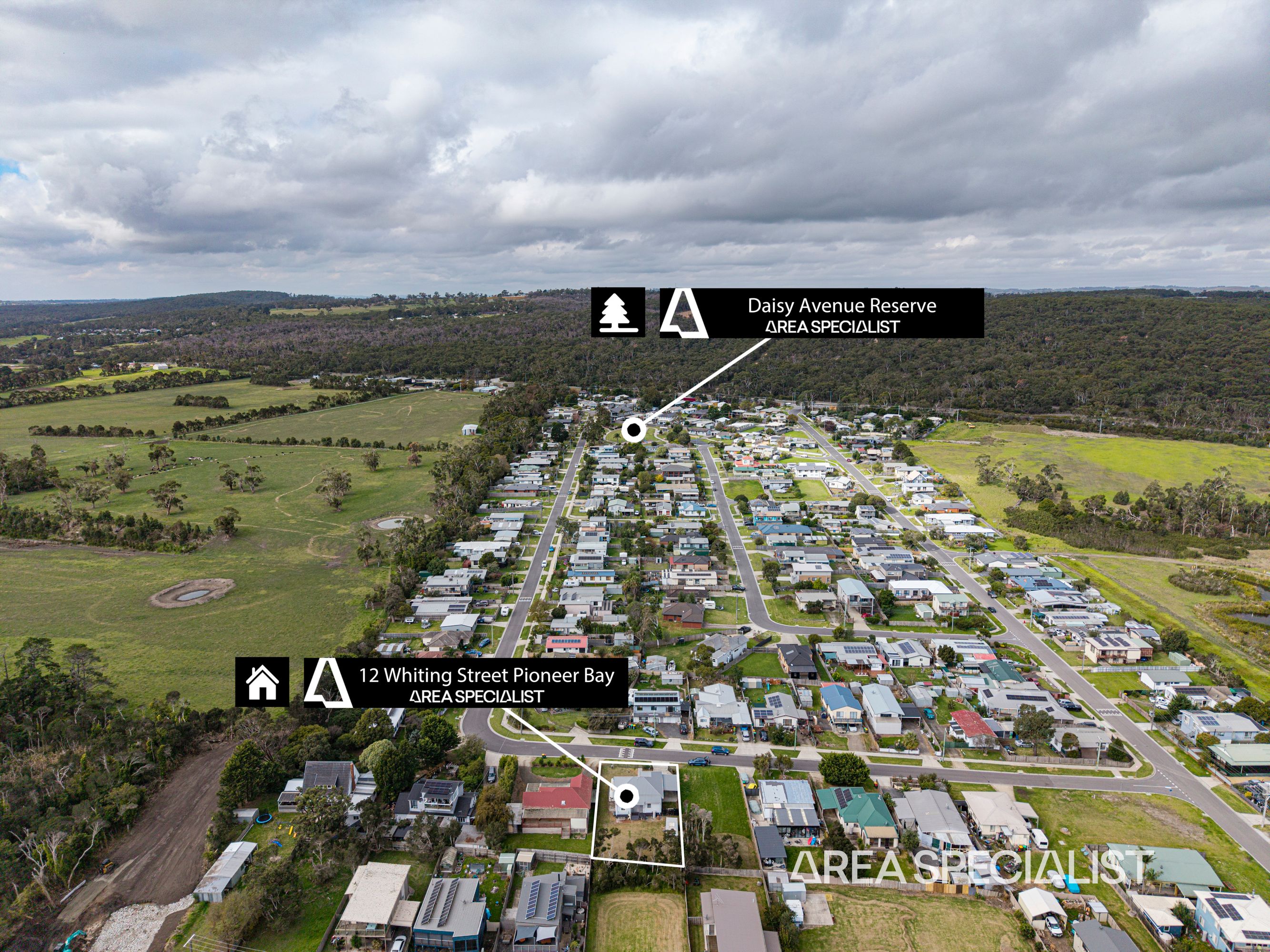 12 Whiting Street, Pioneer Bay - Thumbnail 7