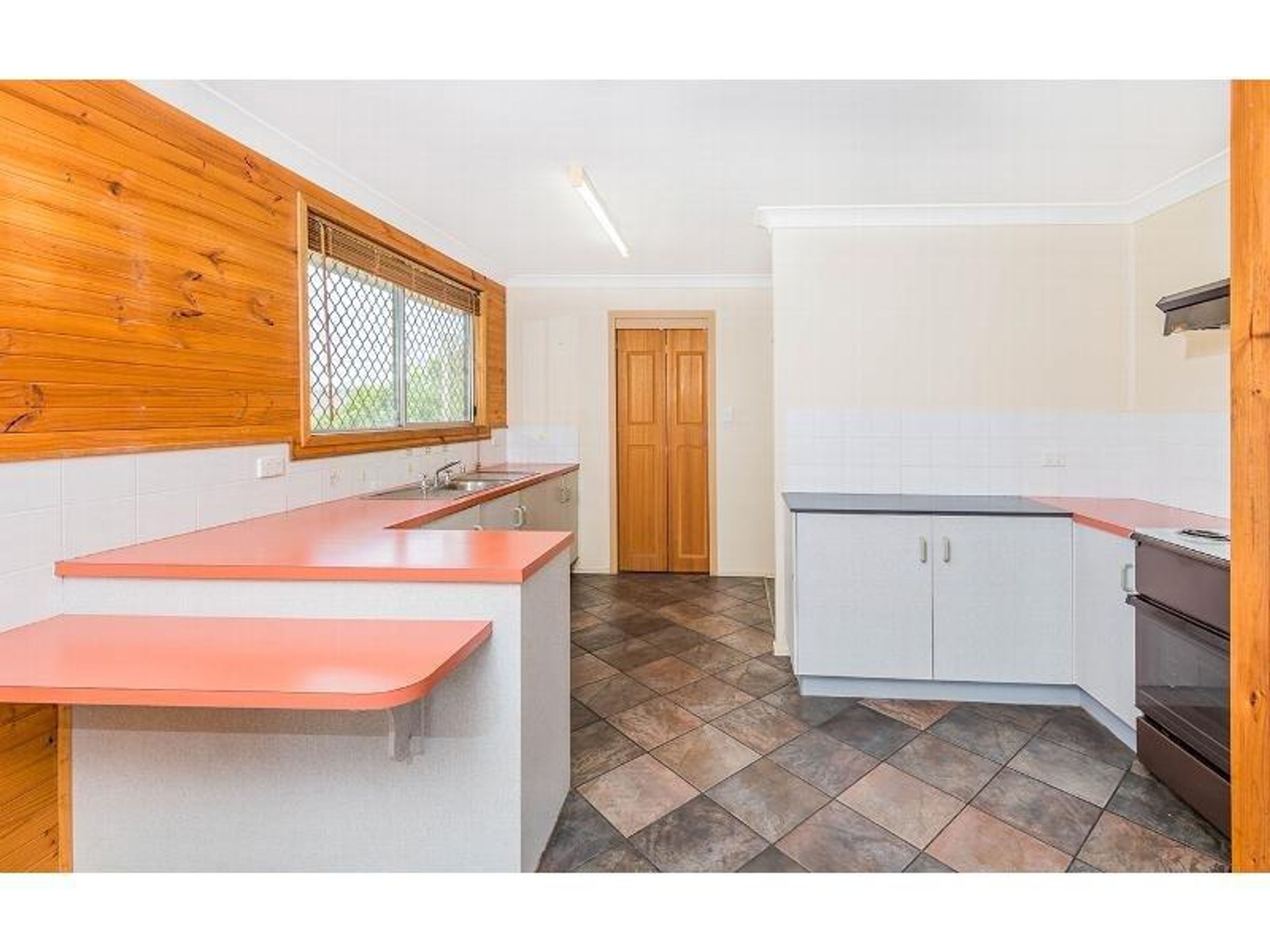 23 Sussex Street, Copmanhurst - Thumbnail 3