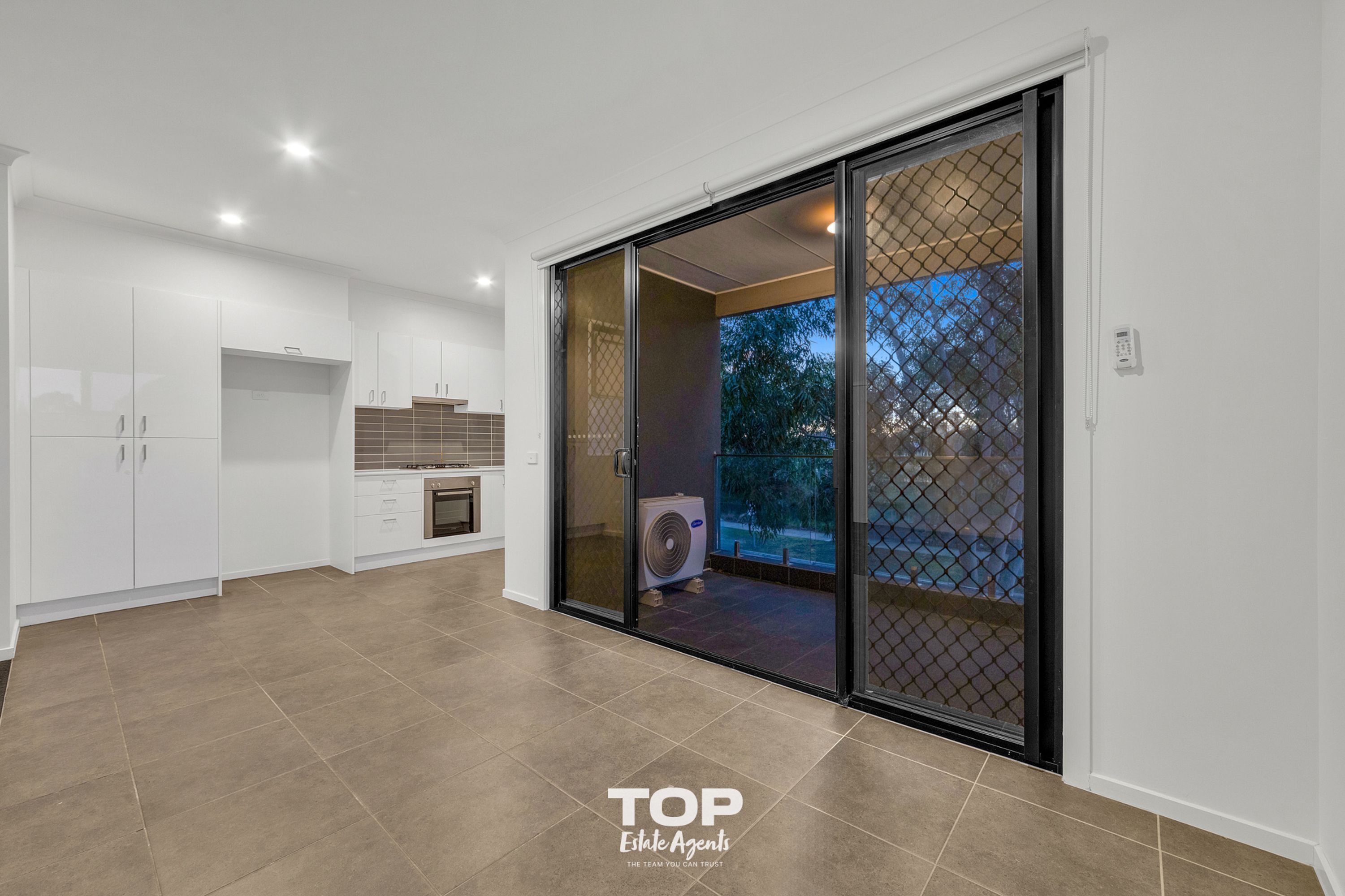 78 Heather Grove, Clyde North - Thumbnail 5