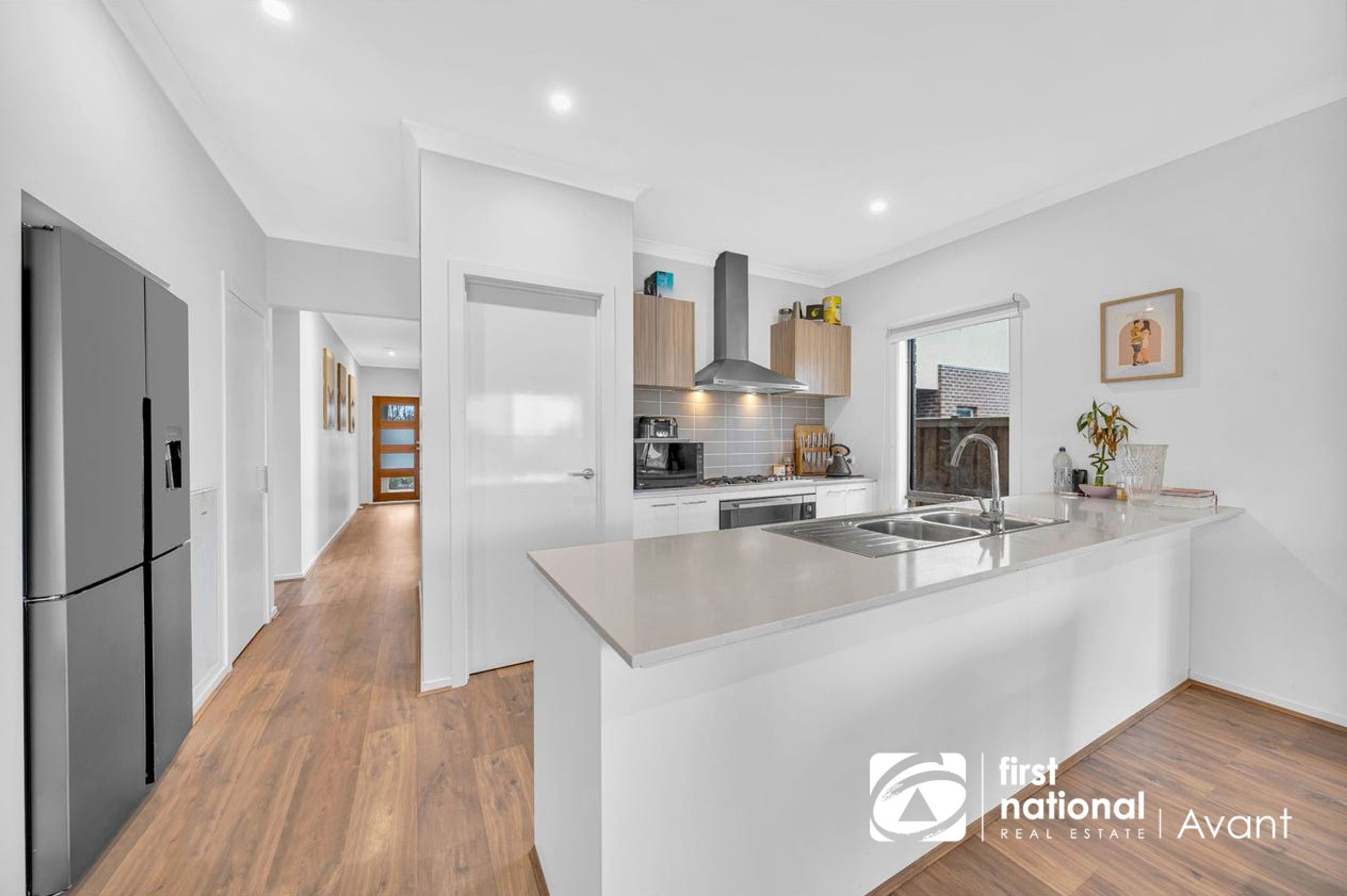94 Rossiter Retreat, Cranbourne North - Thumbnail 6