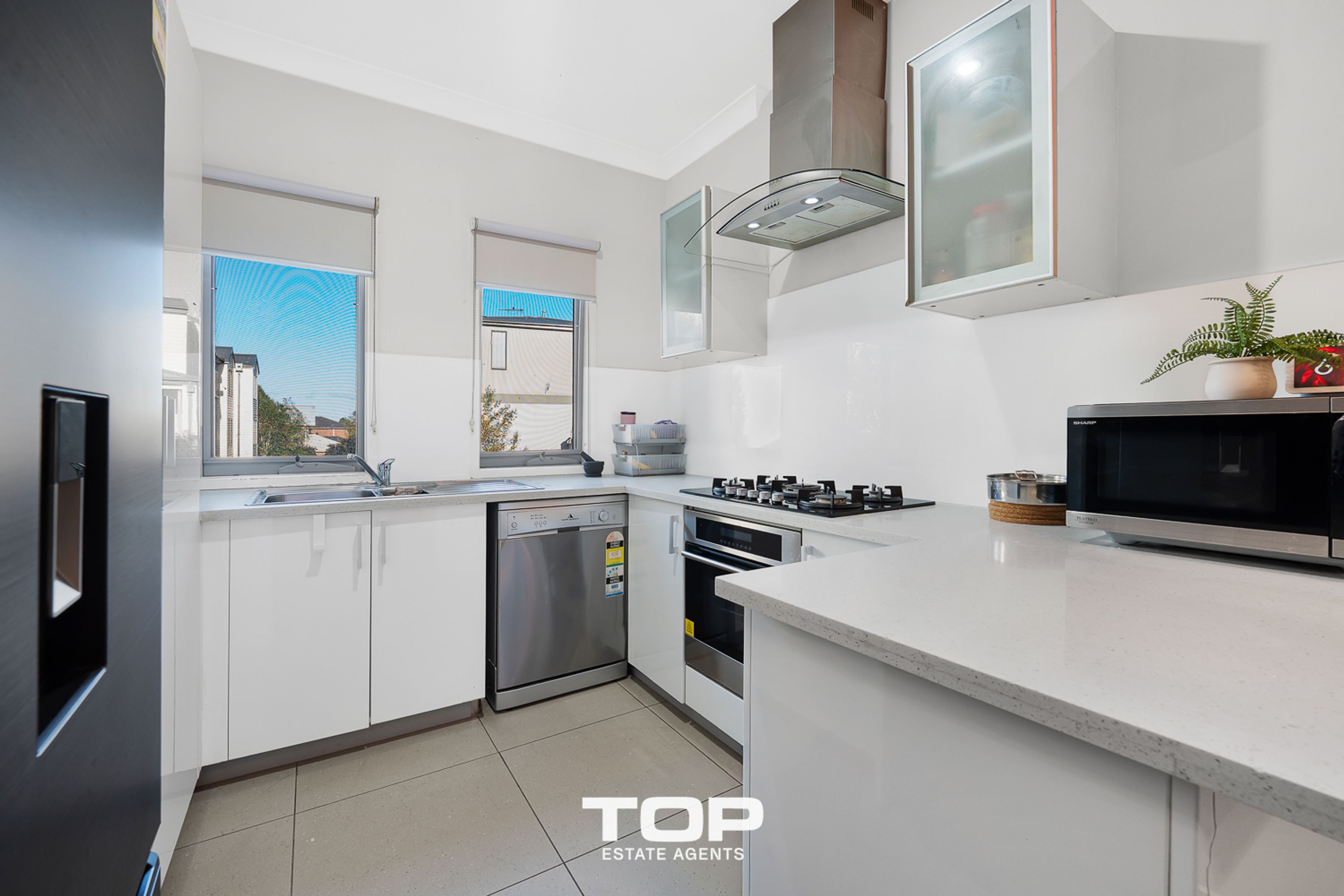 17/10 Mickleham Drive, Cranbourne North - Thumbnail 4