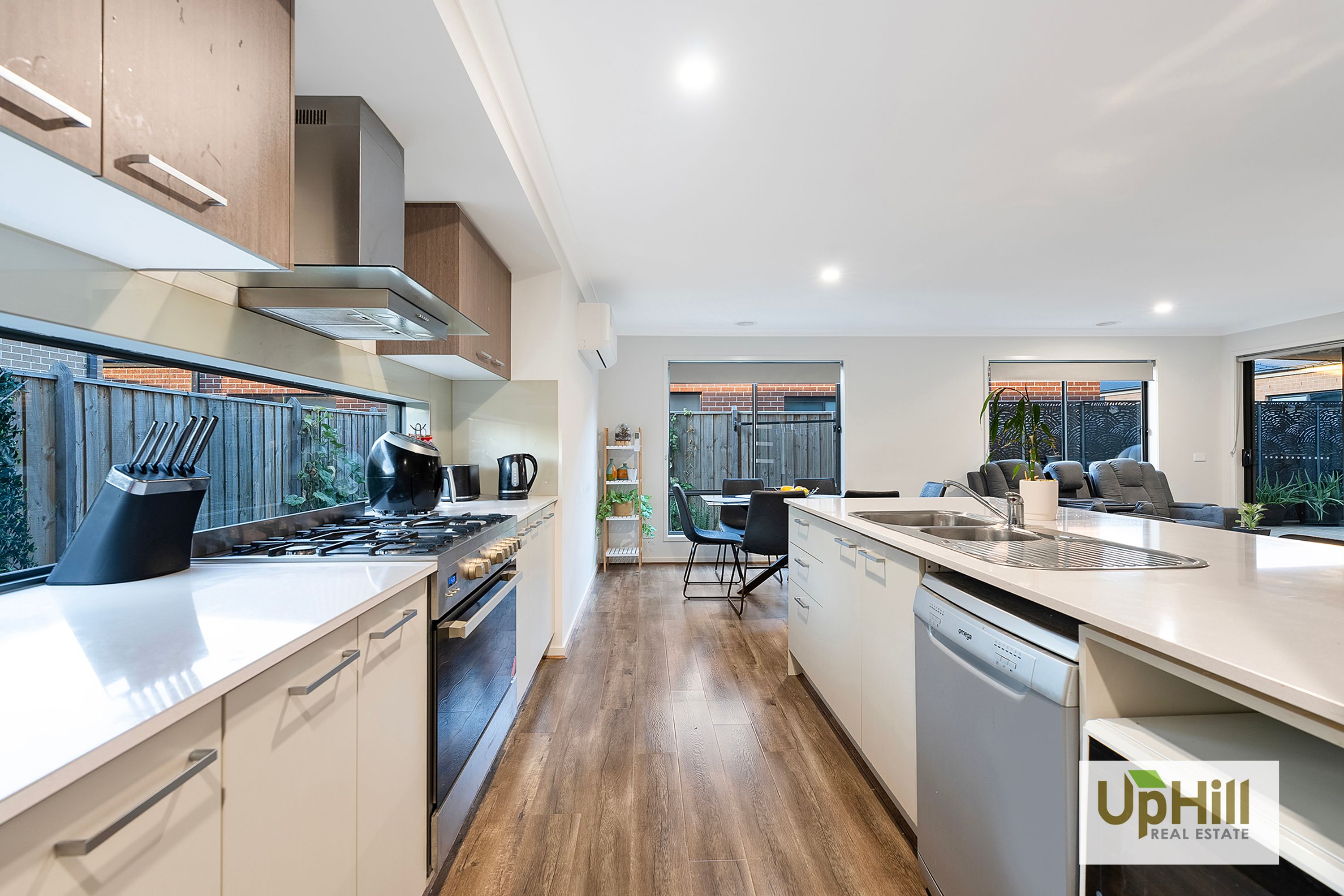 39 Plymouth Boulevard, Clyde North - Thumbnail 5