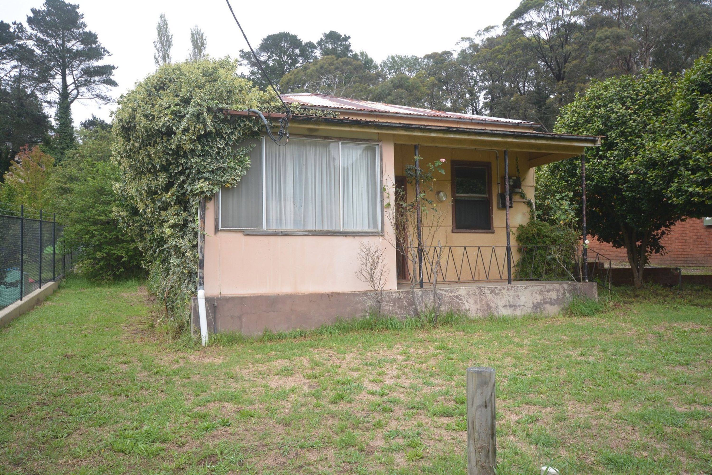 12-14 Cooper Street, Katoomba - Thumbnail 2