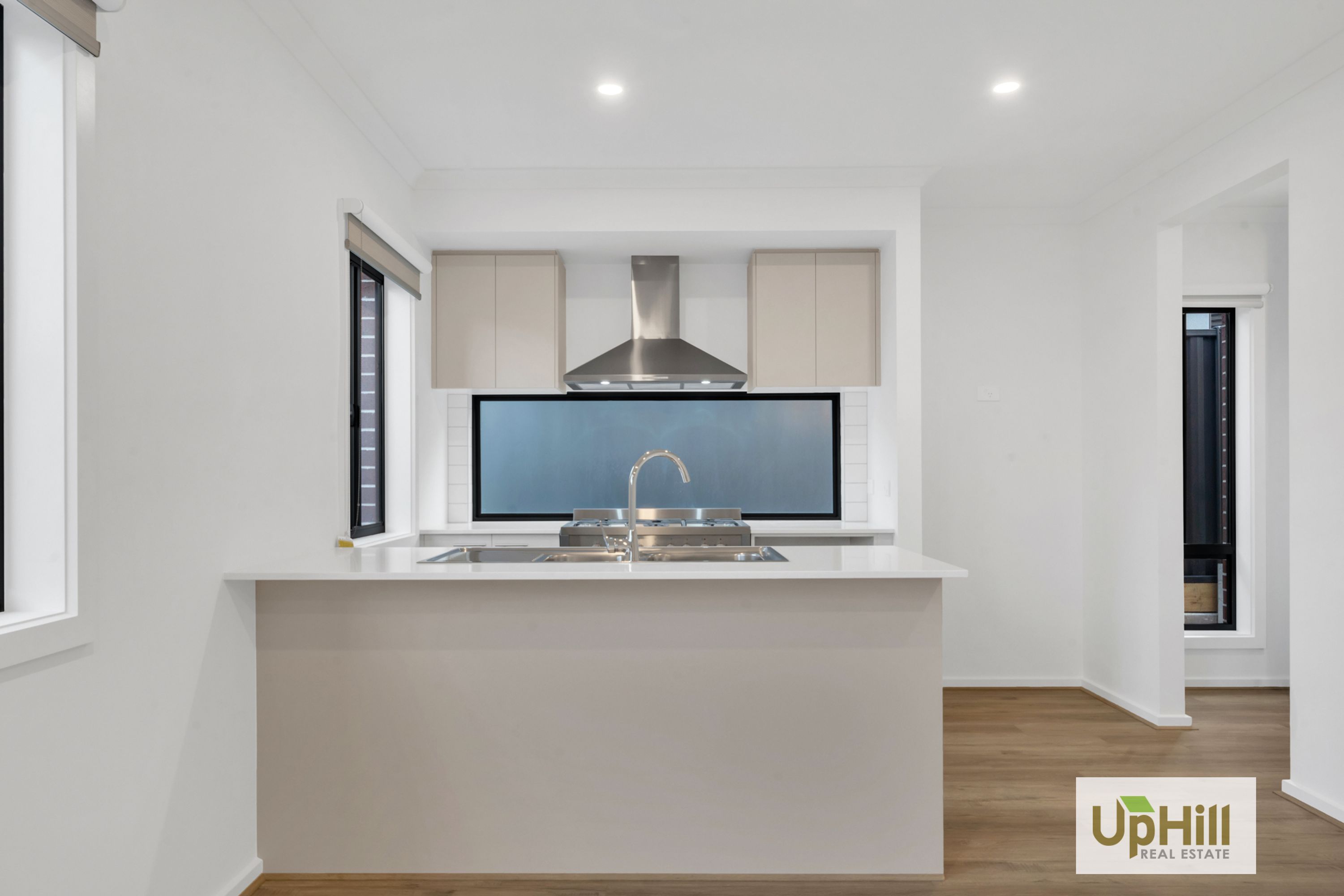 21 Shakeal Way, Clyde North - Thumbnail 3