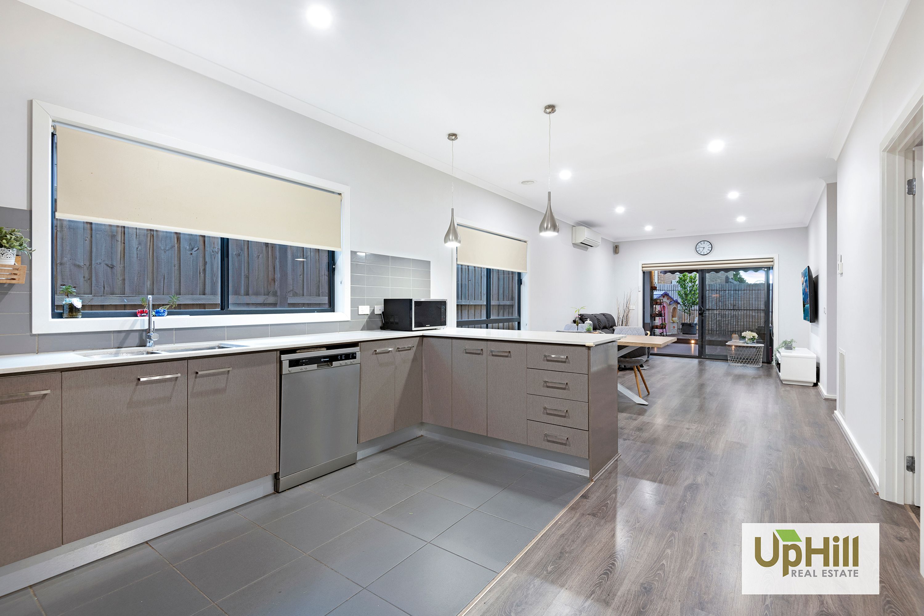 72 Cochin Drive, Clyde North - Thumbnail 3