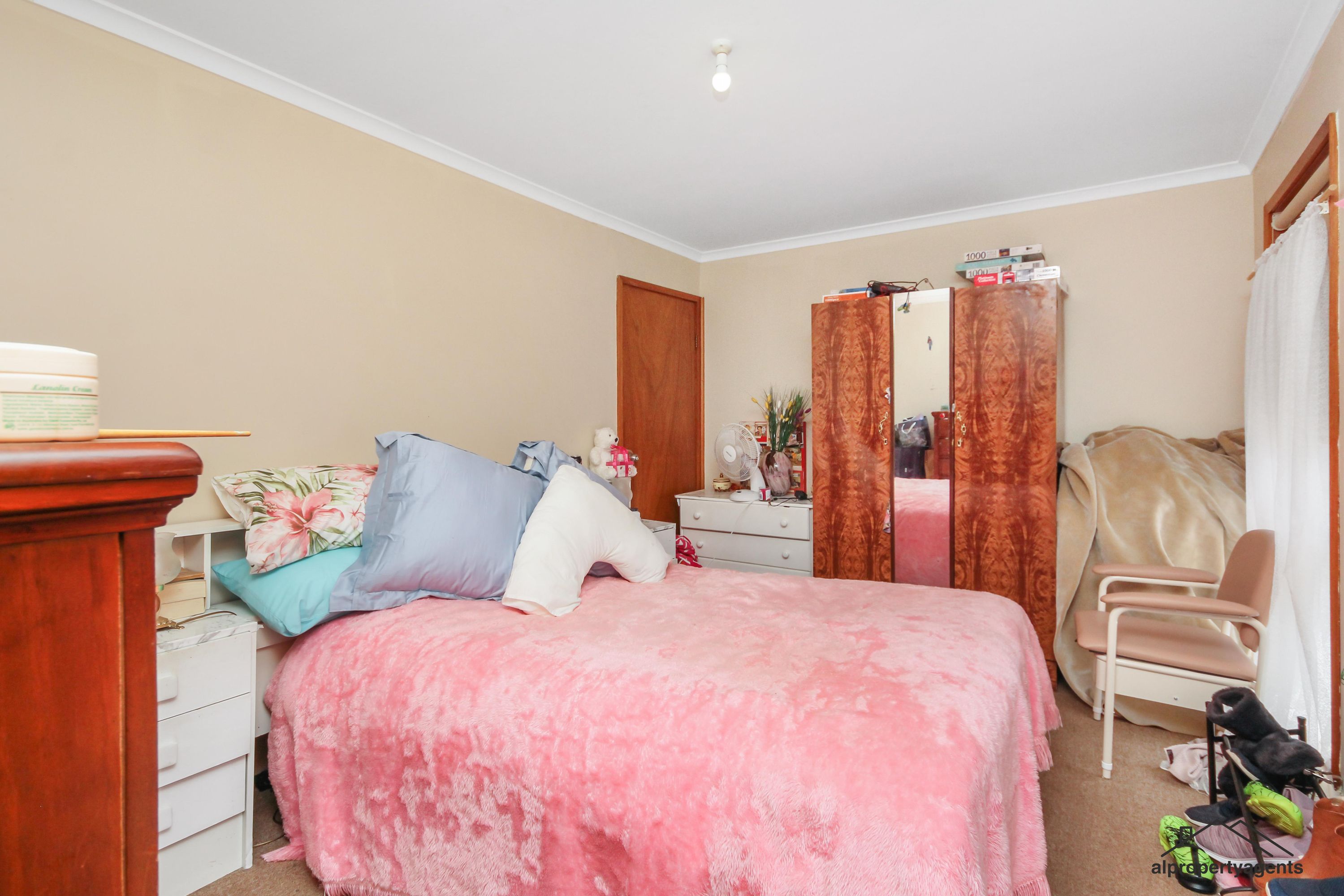 8 Shirley Street, Horsham VIC 3400, Horsham - Thumbnail 5