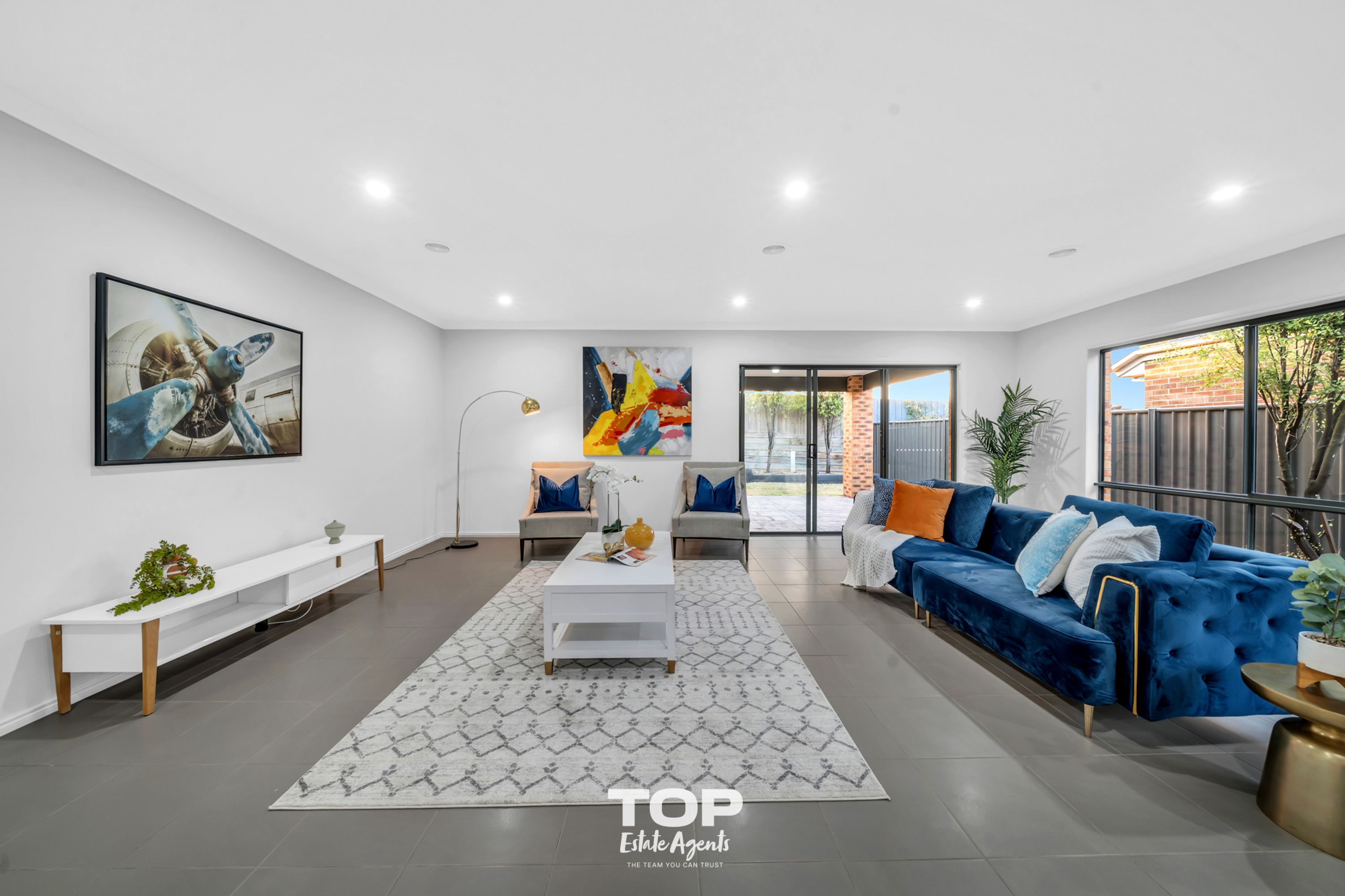 32 Sagan Drive, Cranbourne North - Thumbnail 4