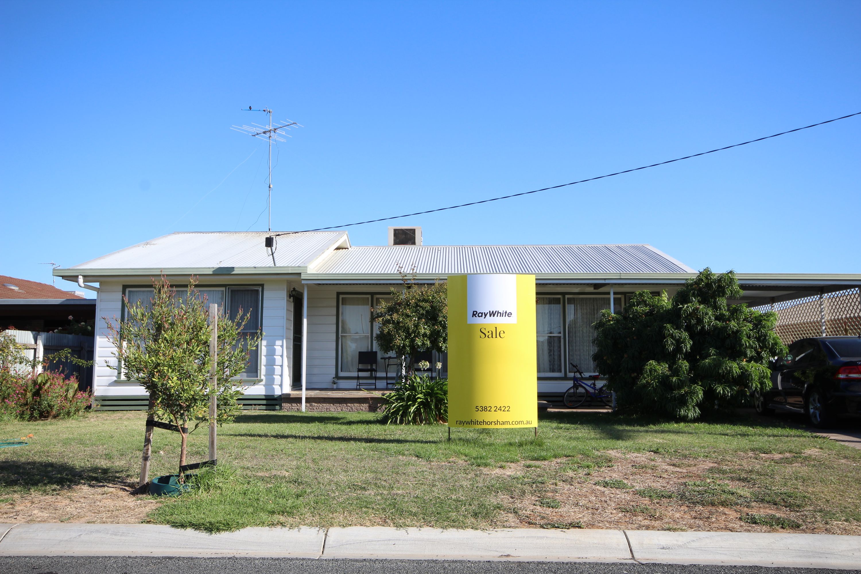 22 Mathoura Street, Horsham VIC 3400