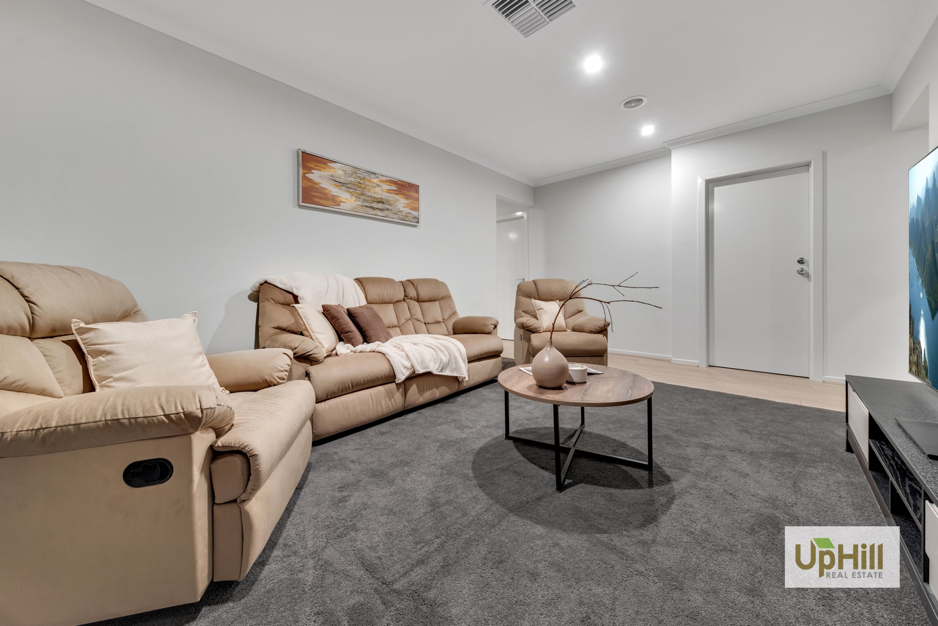 9 Mediterranean Avenue, Clyde - Thumbnail 7
