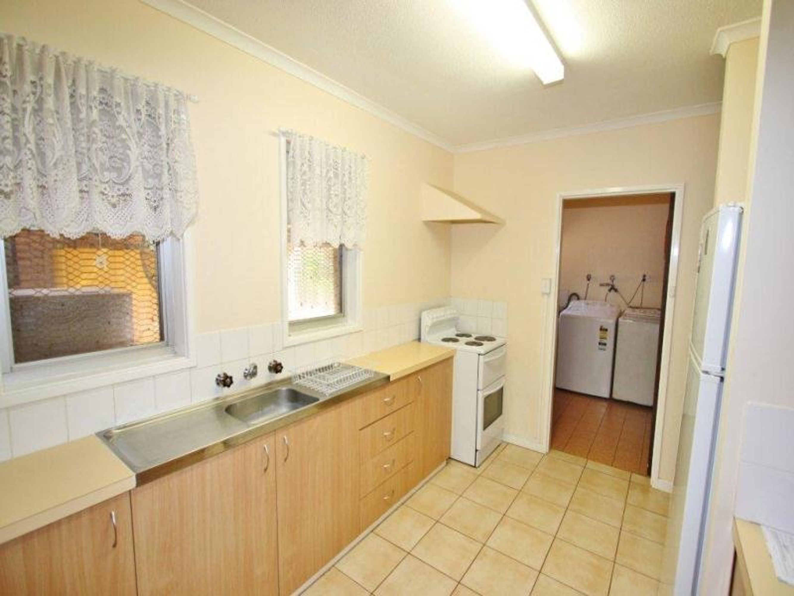 18 Cowrie Way, South Hedland, South Hedland - Thumbnail 3