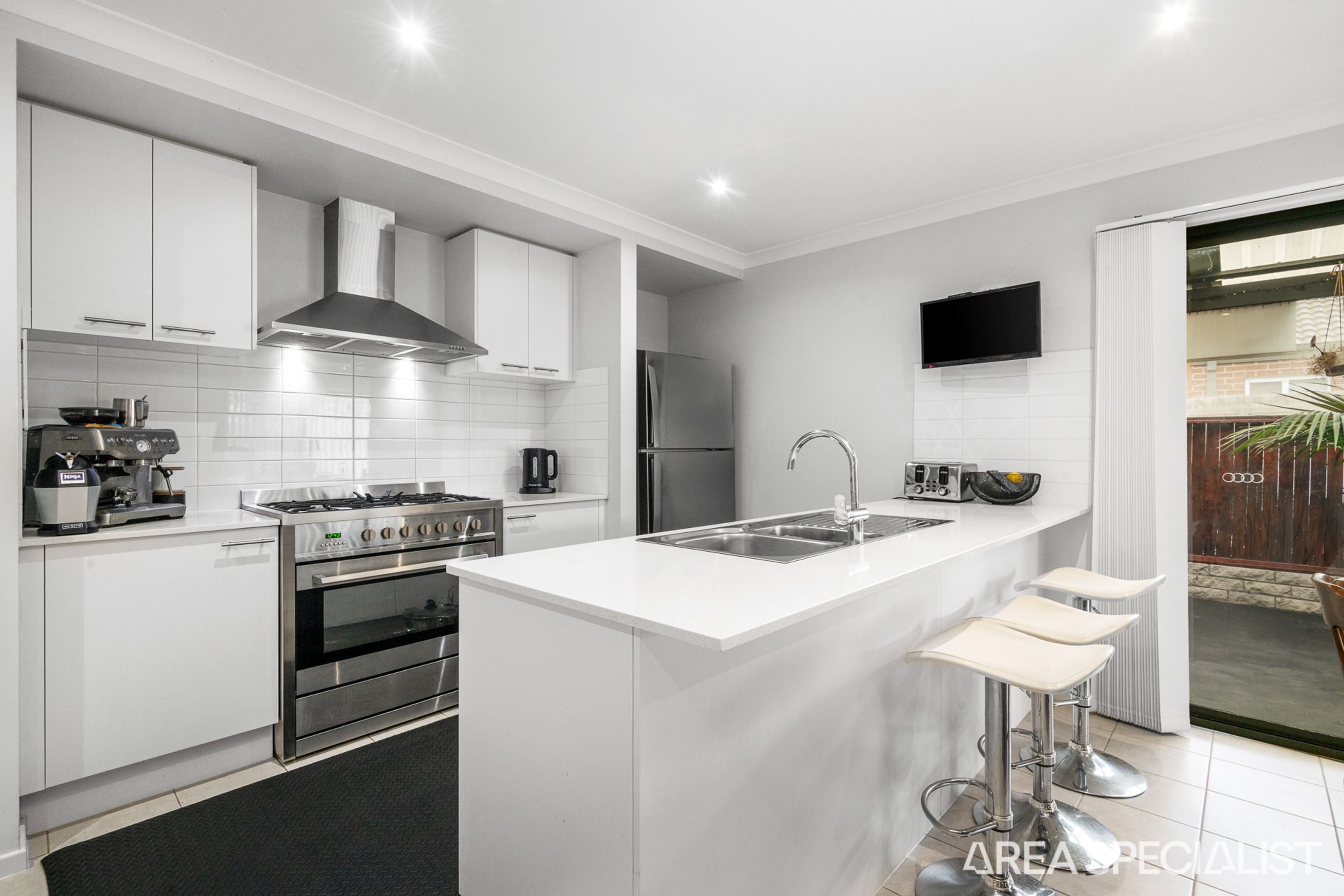 13 Uneta Court, Lovely Banks VIC 3213, Lovely Banks - Thumbnail 3