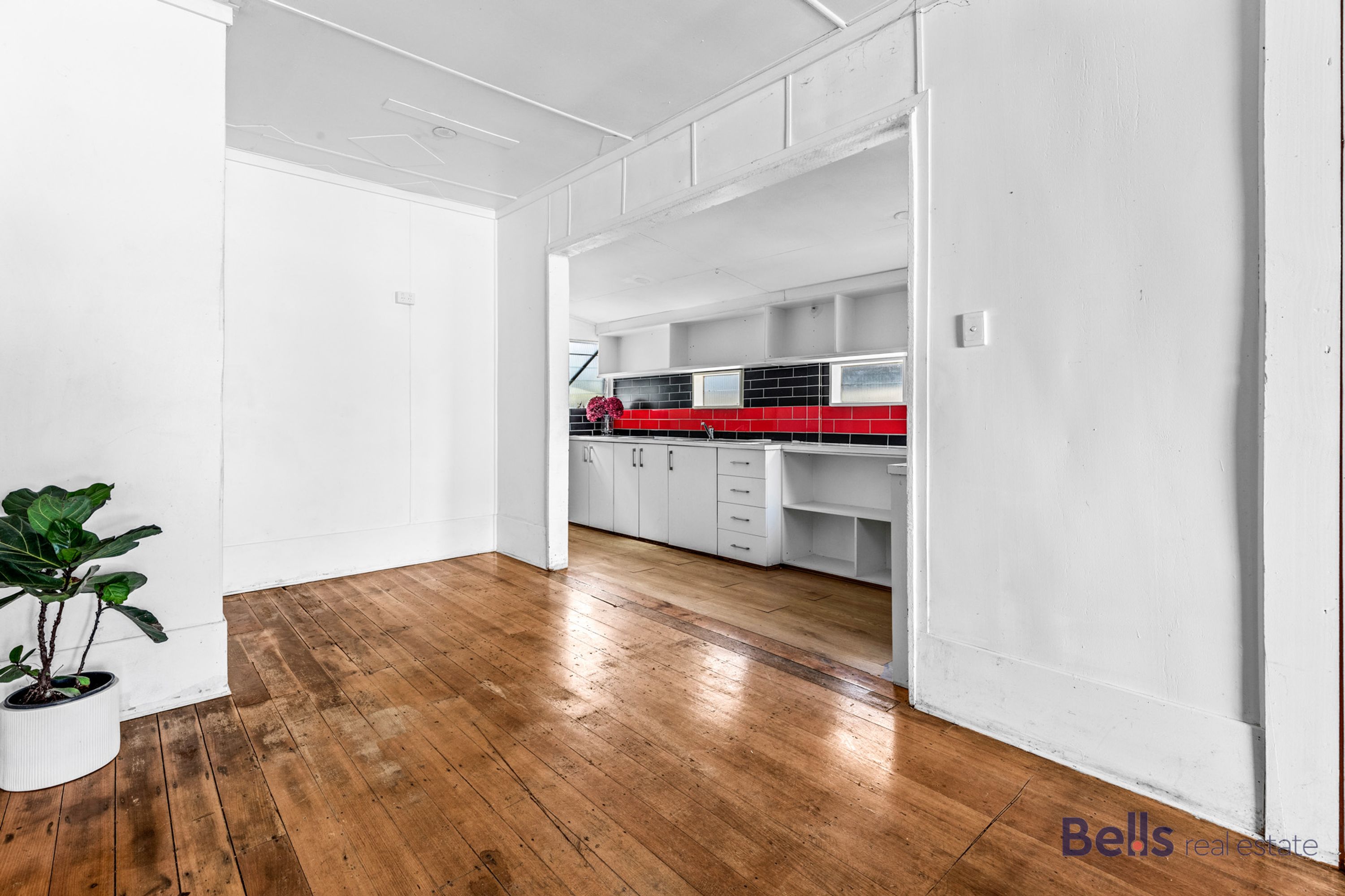 14 Sturt Street, Sunshine - Thumbnail 4