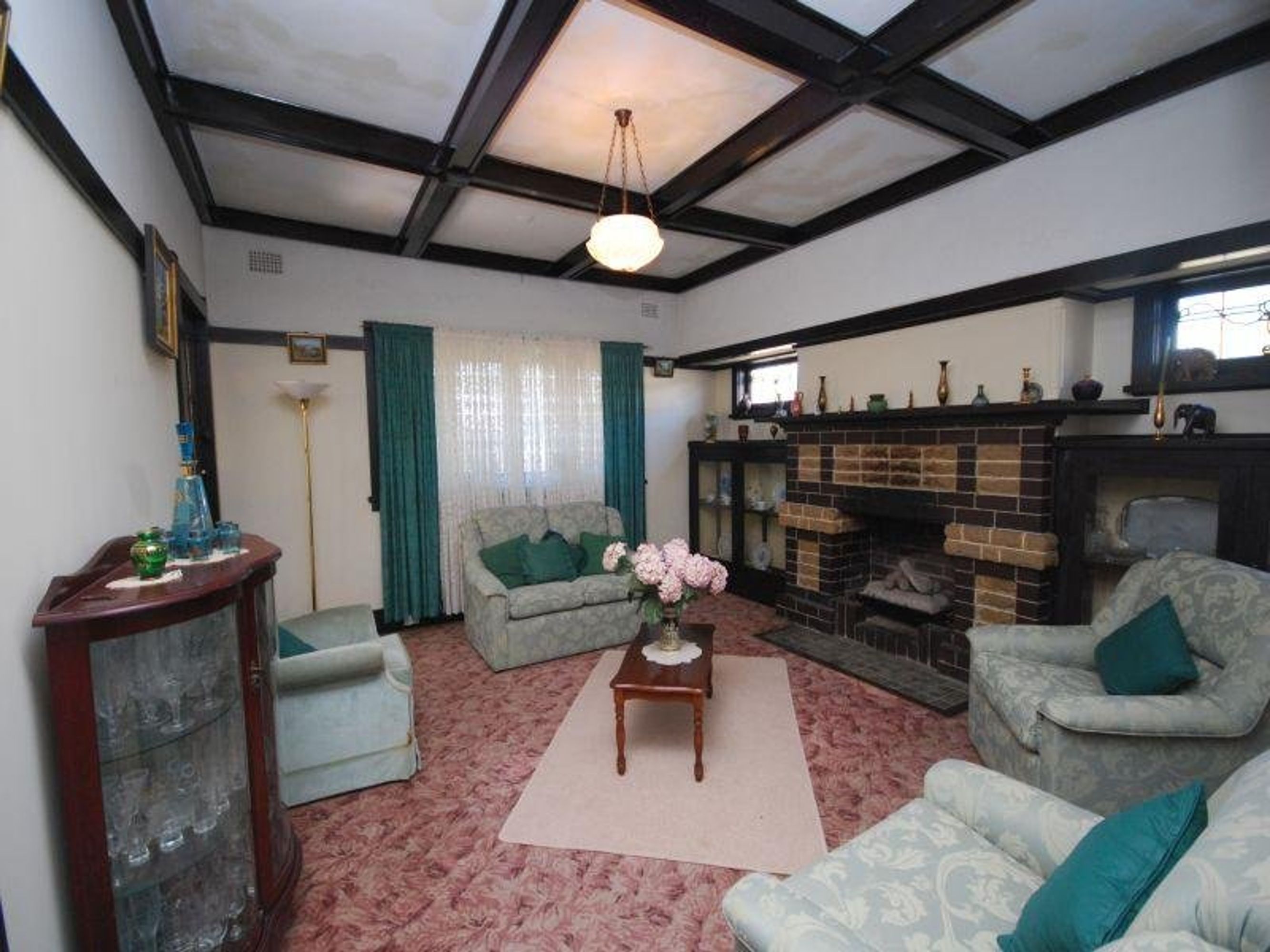 34 Govett St, Katoomba - Thumbnail 3