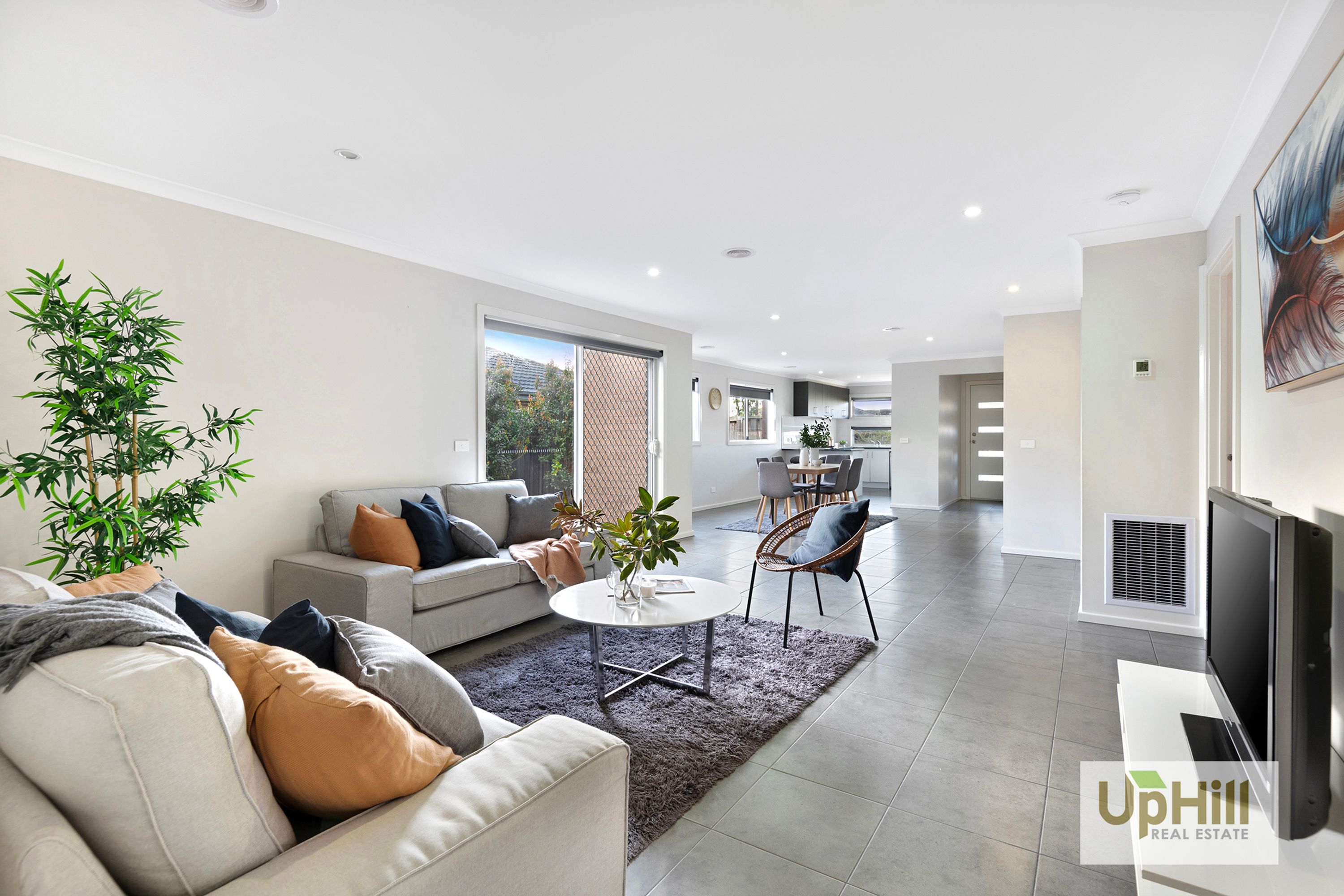 129 Everlasting Boulevard, Cranbourne West - Thumbnail 8