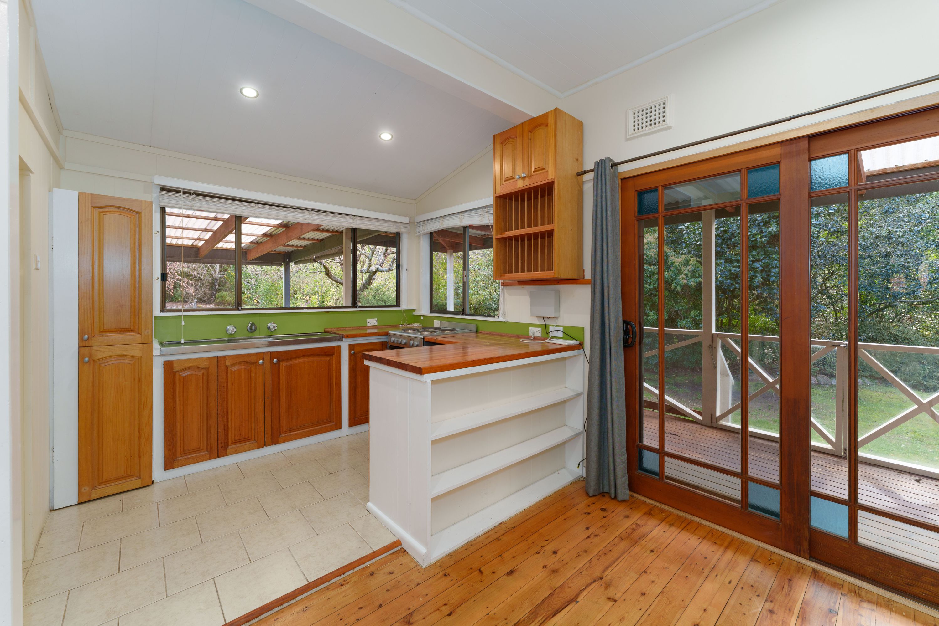 131 Burrawang Street, Katoomba - Thumbnail 4