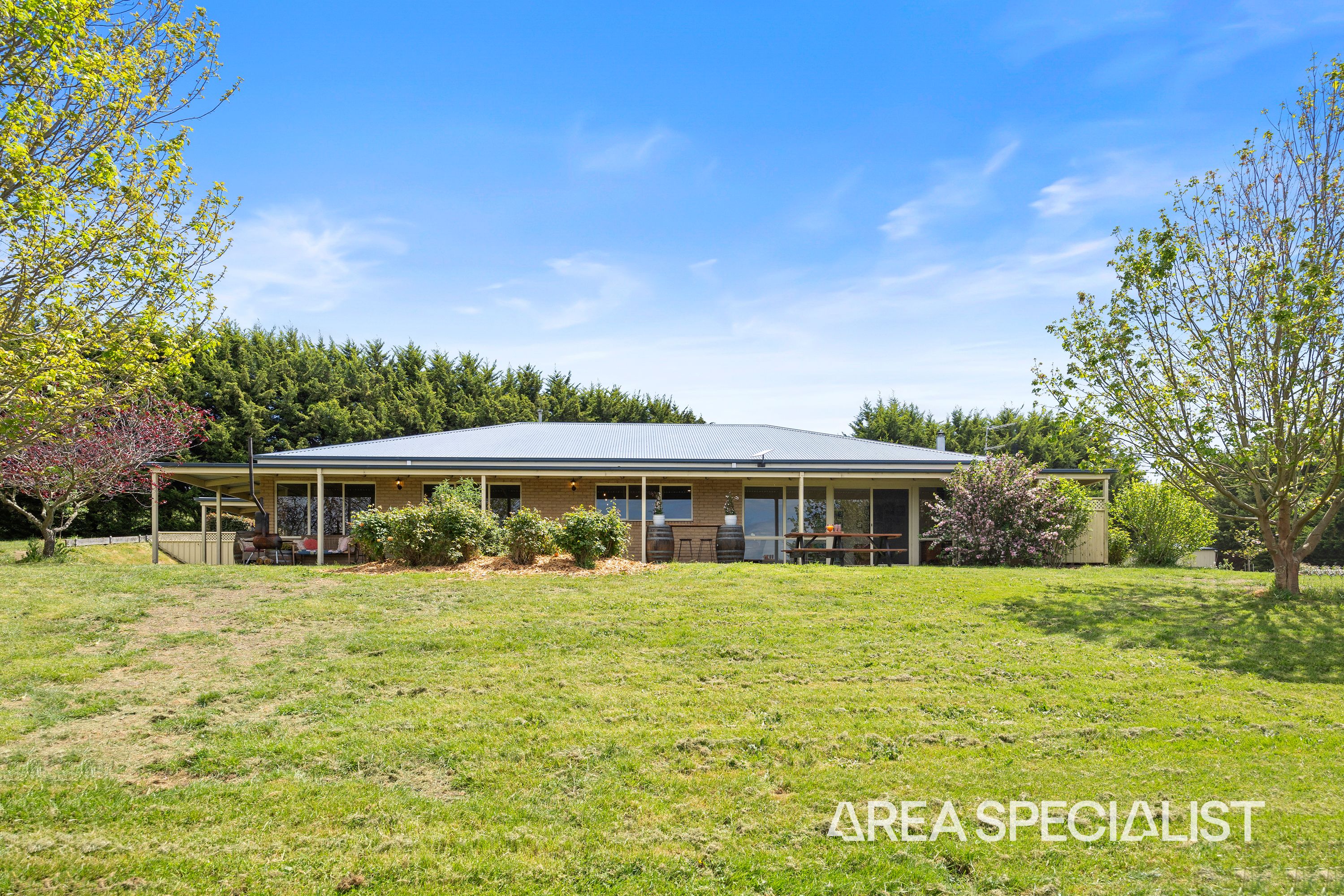 71 Wallaces Road, Korumburra - Image 1