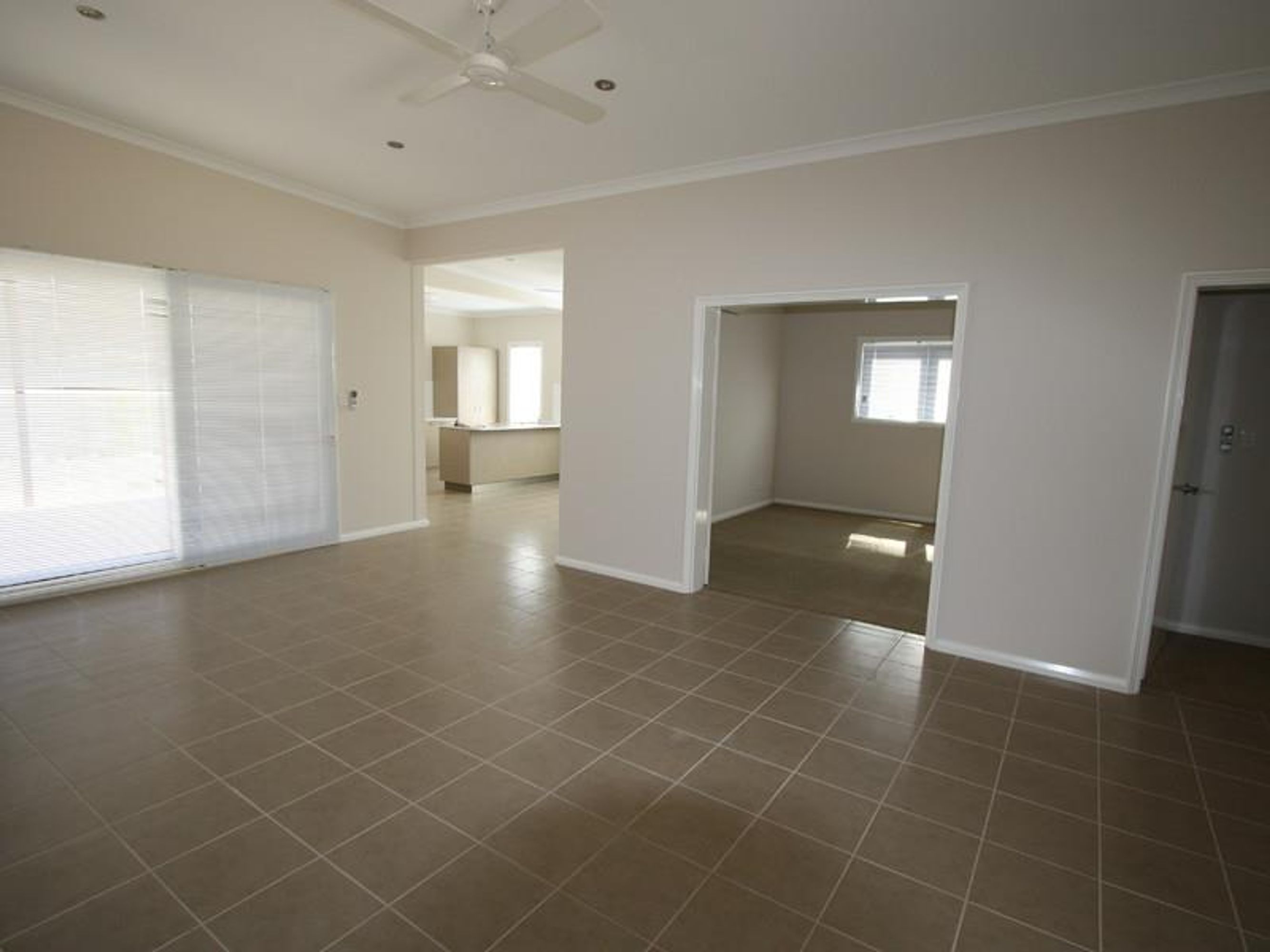 10 Brodie Crescent, South Hedland, South Hedland - Thumbnail 5