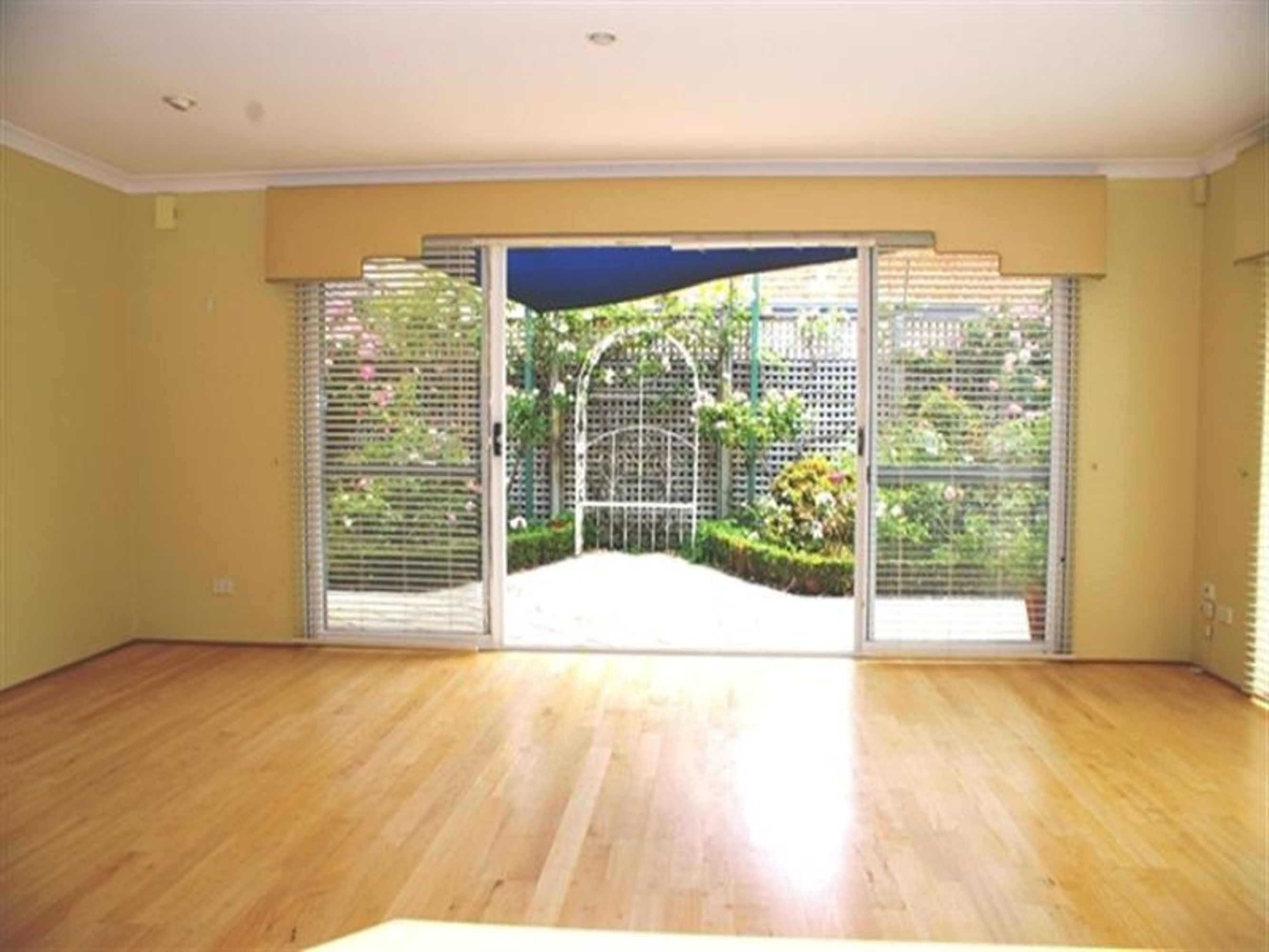 15 Honeyeater Circle, Wembley, WA 6014, Subiaco - Thumbnail 3