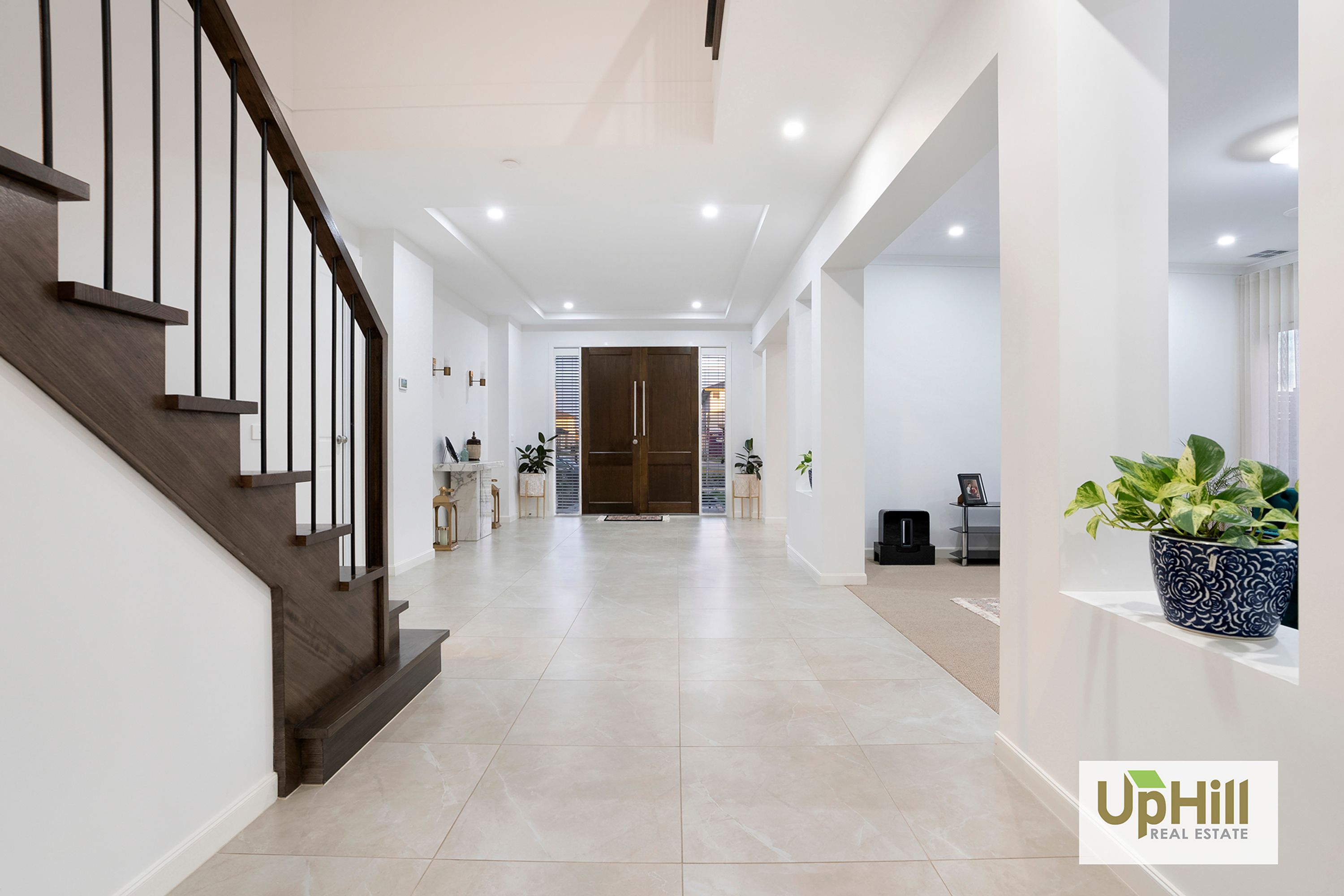29 Orana Boulevard, Clyde North - Thumbnail 2
