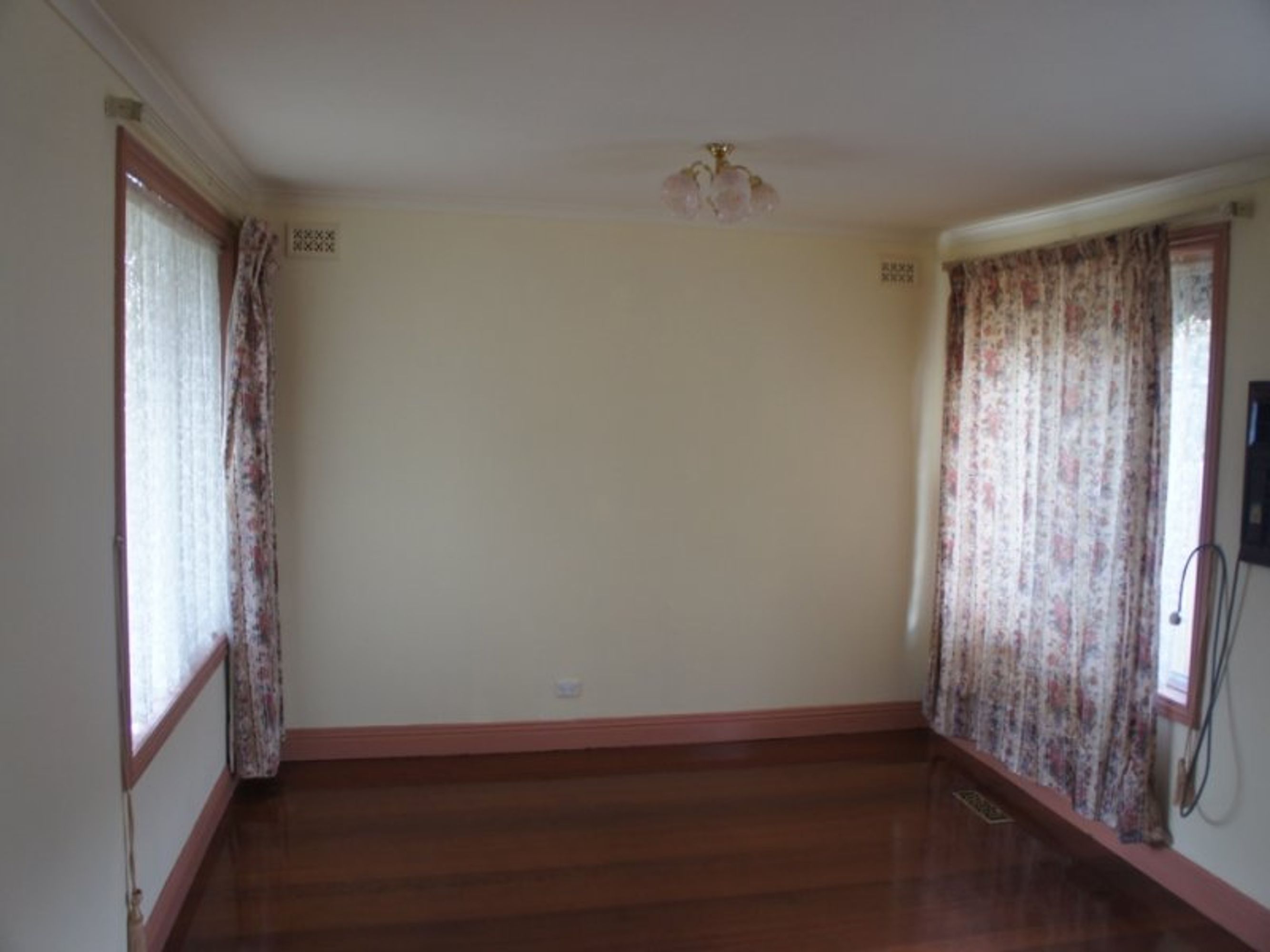 54 Tatura Crescent, Broadmeadows - Thumbnail 4